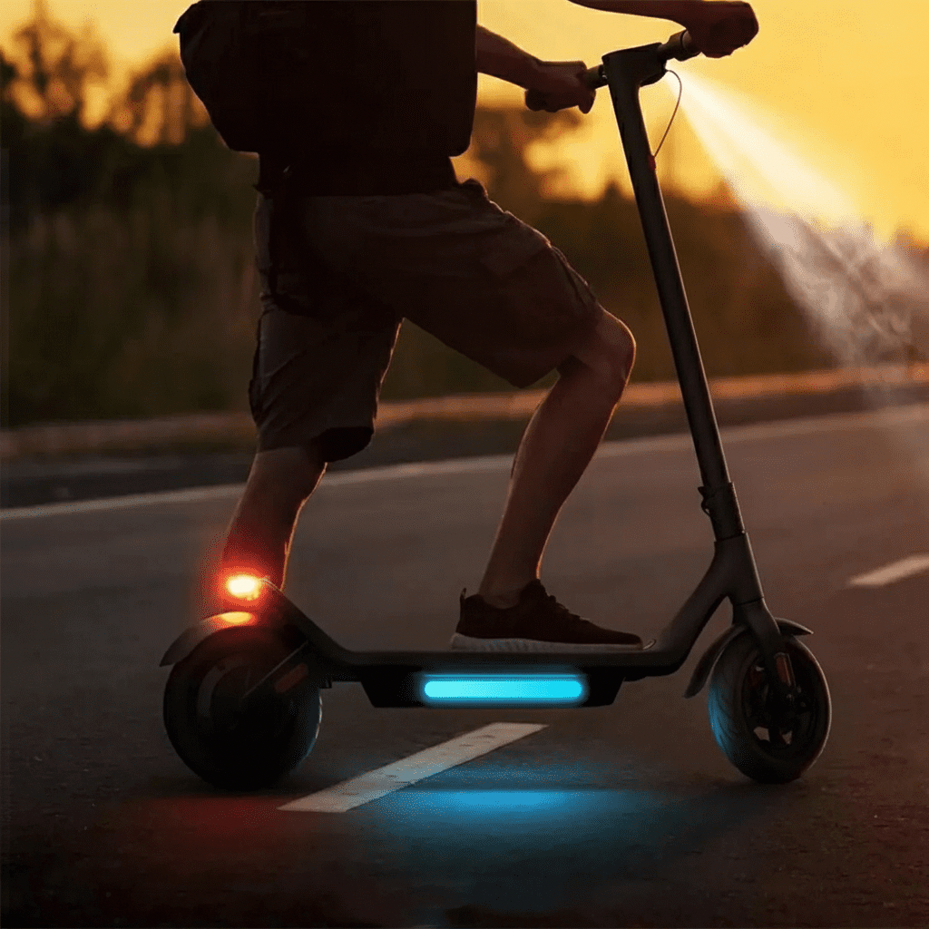 Golucky Electric Scooter for Adults, 500W Motor, 31-Mile Range, Foldable Commuter E-Scooter with Smart App Control (10 in Tires, 265 lb Capacity) qo08c
