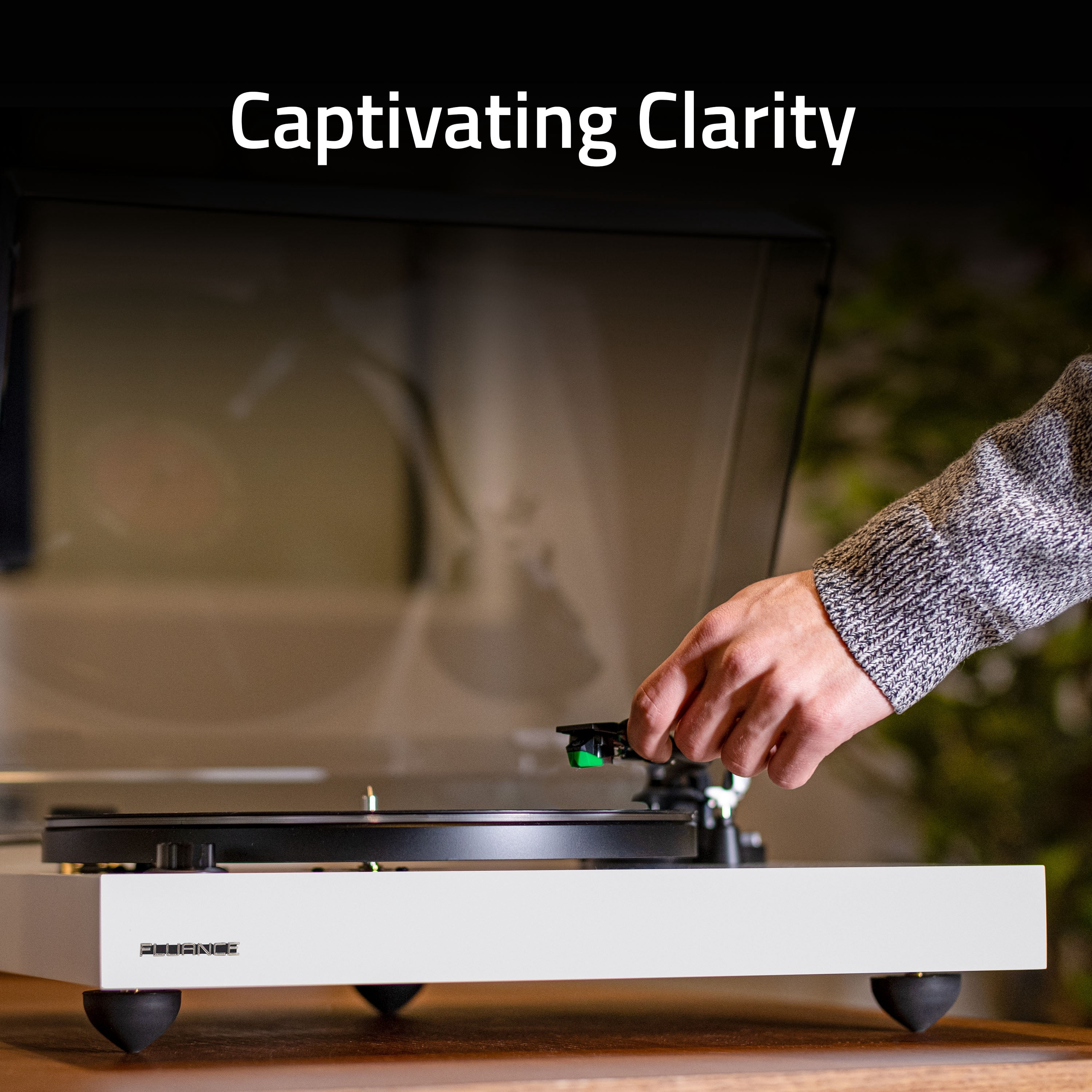 Fluance RT81+ Elite High Fidelity Vinyl Turntable Record Player with Audio Technica VM95E Cartridge and Built-in Phono Preamp (Piano Black) uyngf