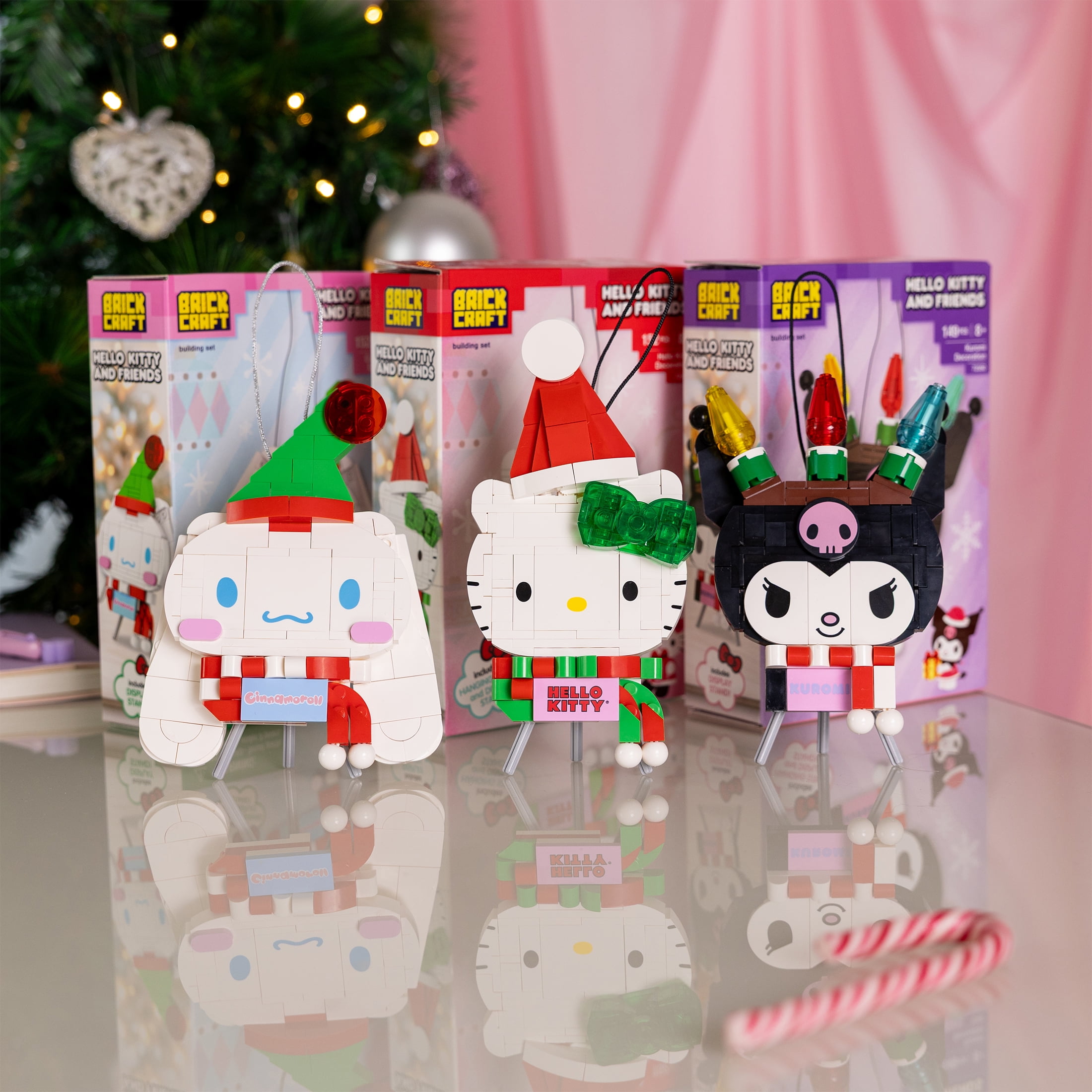Brickcraft Hello Kitty Holiday Building Kit, Festive Sanrio Character Display Set (152 Piece Set) 0088p