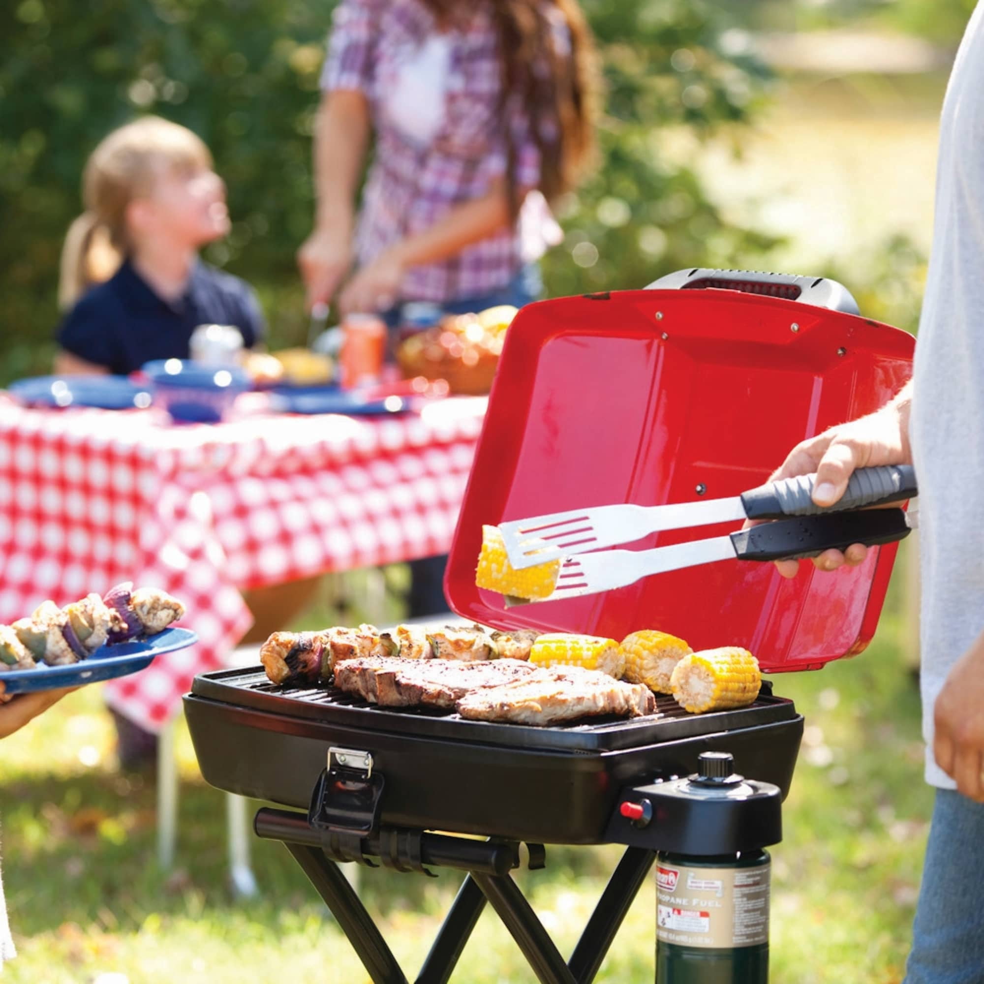 Coleman RoadTrip Sportster Propane Gas Grill Portable Outdoor Cooking Stove (Red, 225 sq. in.) q53h3