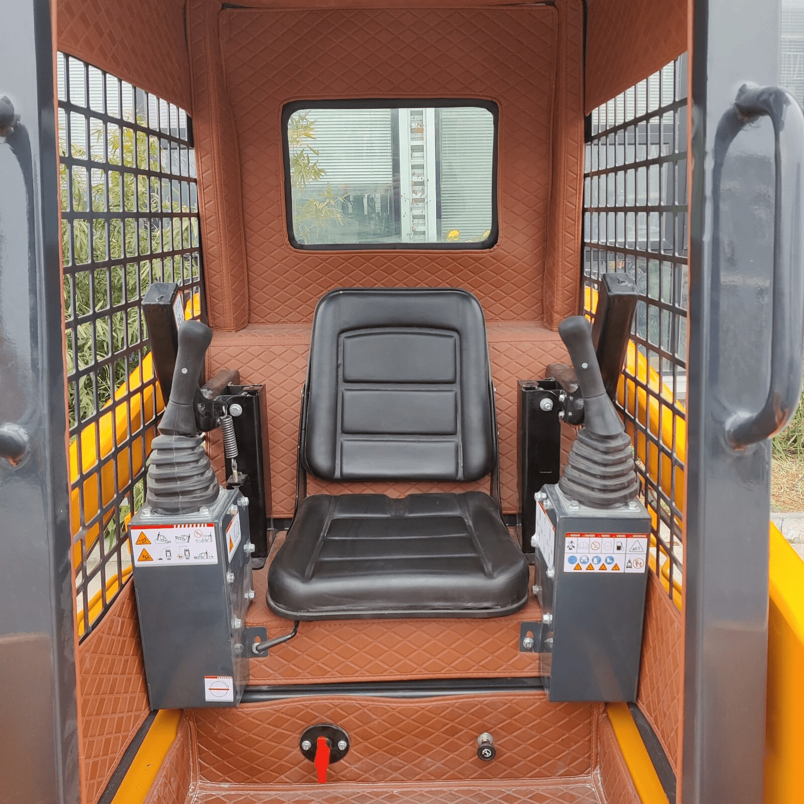 TYPHON Mini Skid Steer Loader STOMP 508, 35HP Gas Engine, Compact Construction Equipment (Black, 838 lb Capacity) u90n0