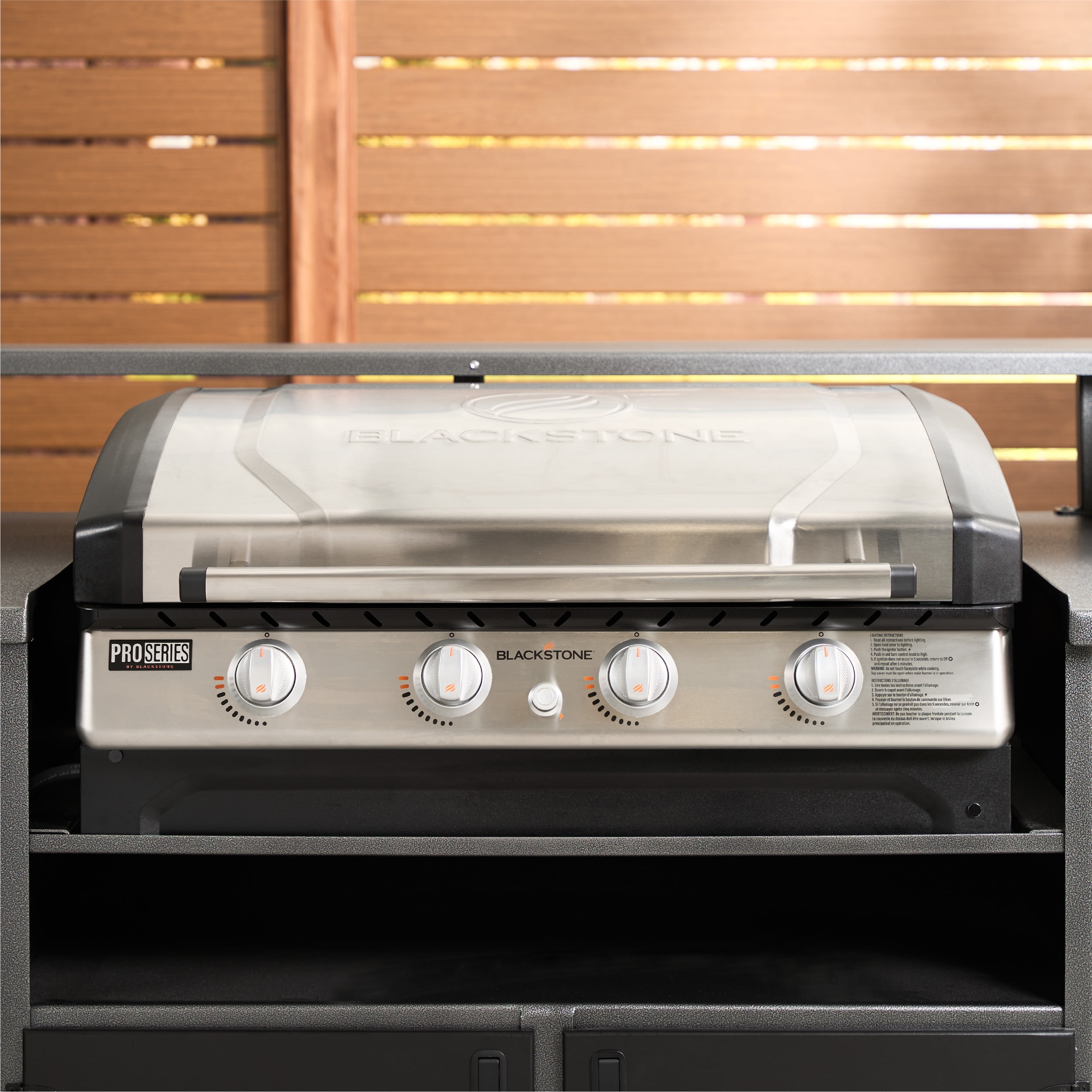 Blackstone Pro Series 36-inch 4-Burner Propane Omnivore Drop-in Outdoor Griddle with Hood (Silver, 768 sq in) 5r8ii