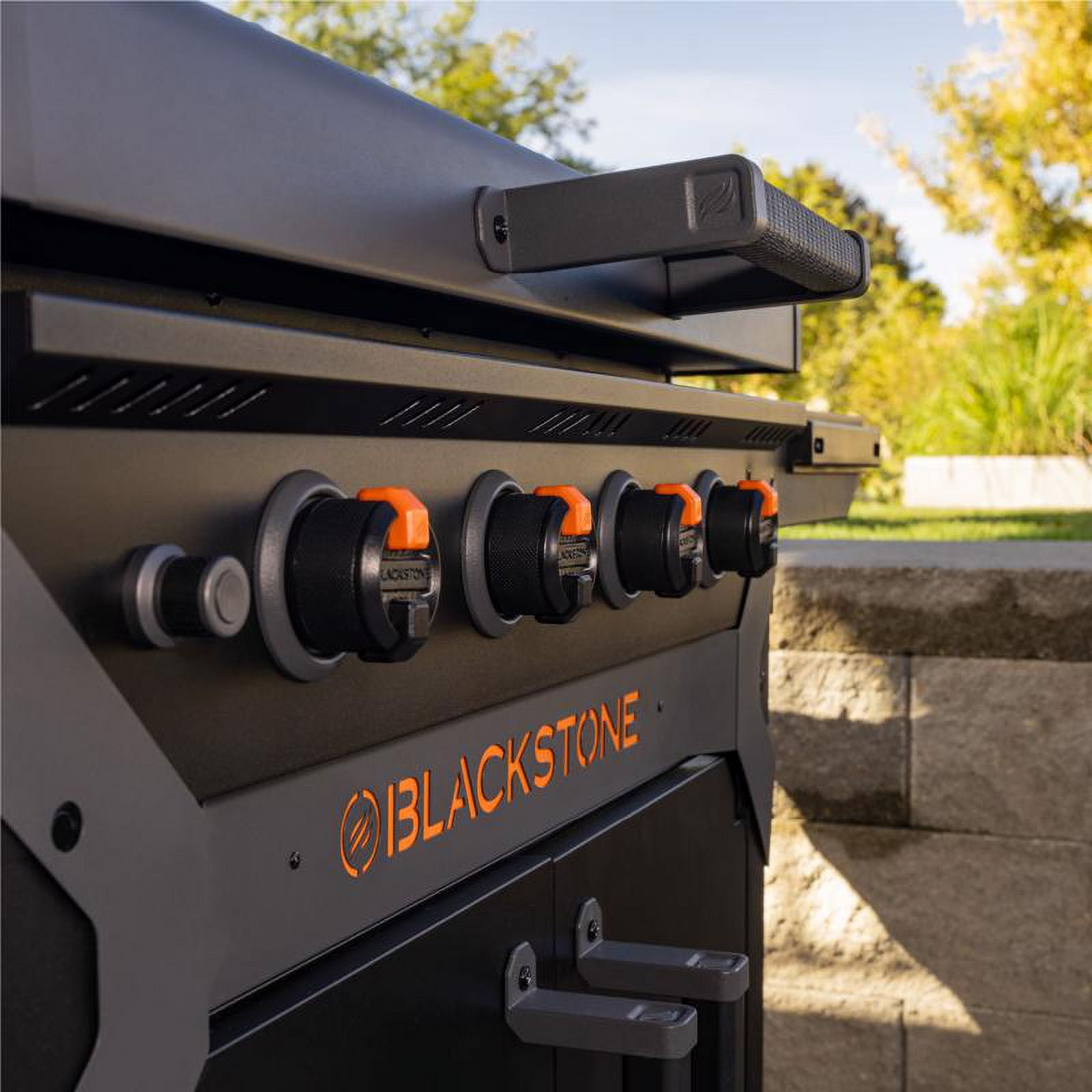 Blackstone 4-Burner Liquid Propane Outdoor Griddle with Hood (Black, 760 sq in) op3bi
