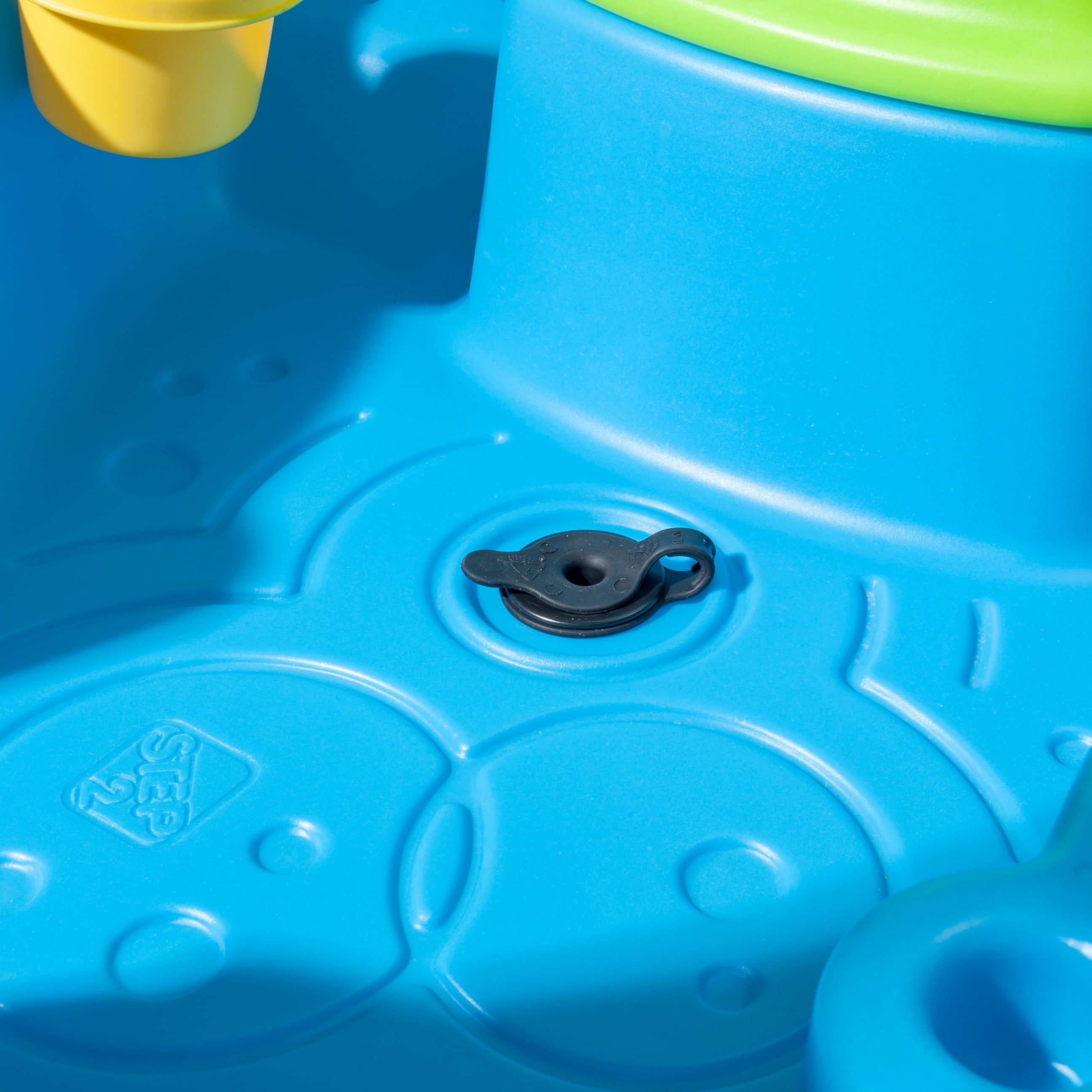 Step2 Rain Showers Splash Pond Water Table with Waterfall Tray (Blue, 5 gal) 4qb6e