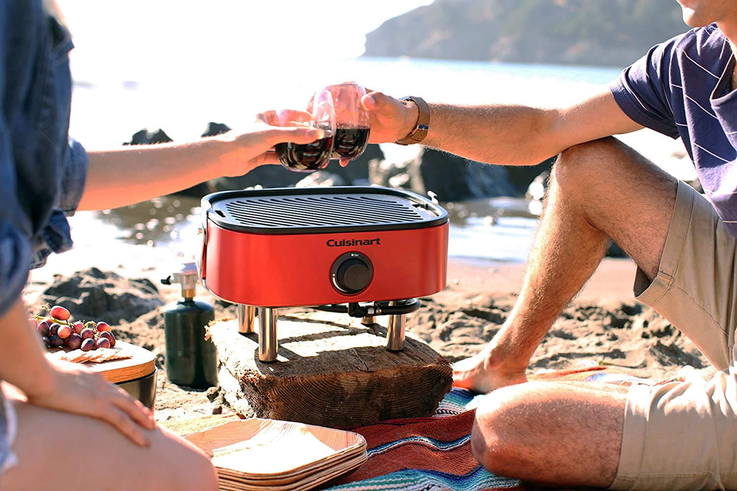 Cuisinart Venture Portable Propane Gas Grill (Red, 154 sq in) fveka