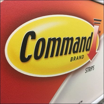 Command Outdoor Light Clips with Water-Resistant Strips (Clear, 36 Hooks) idzx2