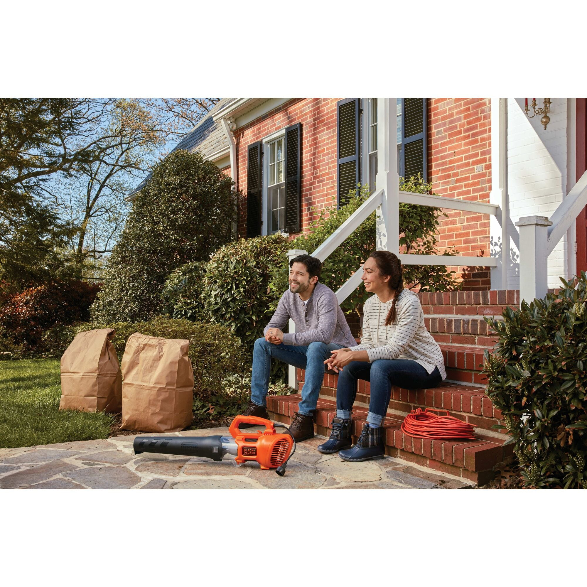 BLACK+DECKER Electric Axial Leaf Blower, 9 Amp High-Performance Yard Cleanup Tool (Black, 140 MPH) 9y9y4