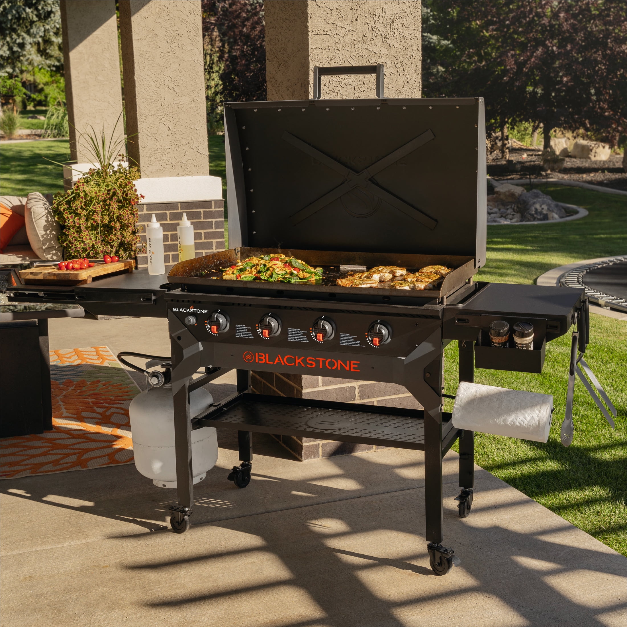 Blackstone Iron Forged 4-Burner Liquid Propane Outdoor Griddle with Hood (Black, 36 in) 46574