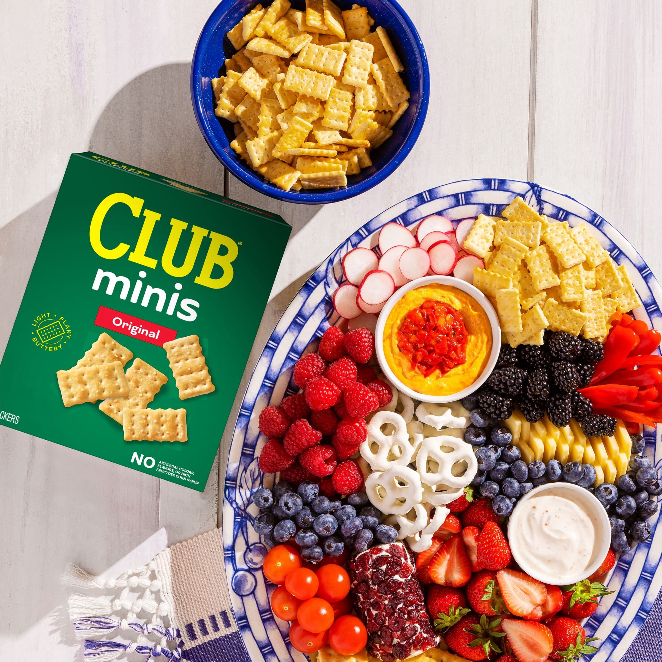Club Minis Original Crackers, Light and Buttery Snack Crackers (11 oz) n7scv