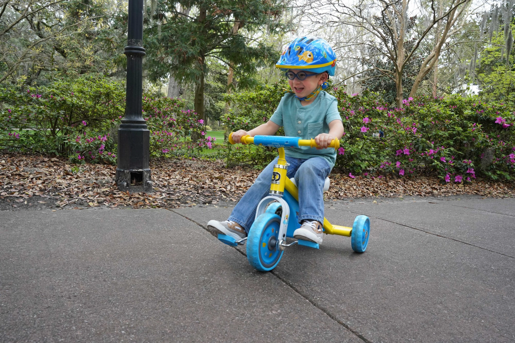 Baby Shark 10 in Toddler Tricycle with Sturdy Steel Frame (Yellow, 10 in) l15cb