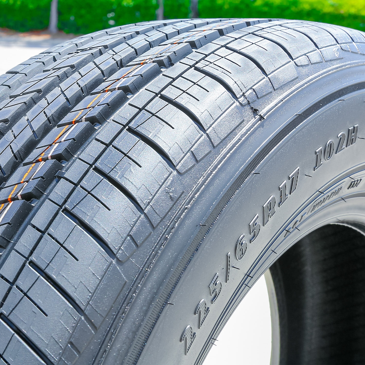 Goodyear Assurance Finesse All-Season Tires (225/65R17, Set of 4) 6qroy