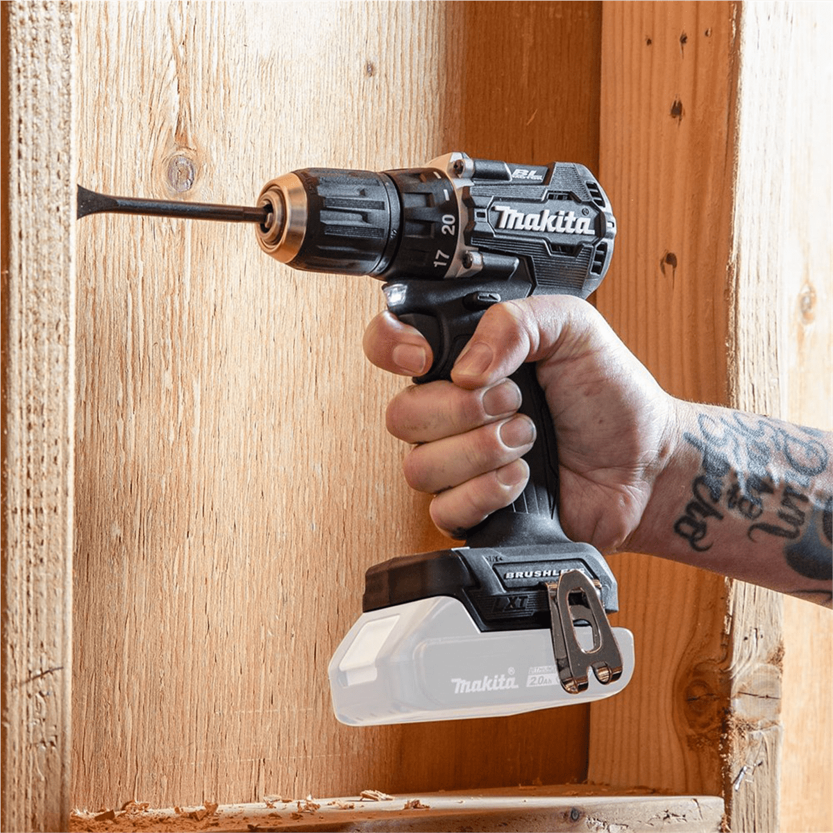 Makita XFD15ZB 18V LXT Lithium-Ion Brushless Cordless 0.5 in. Drill Driver (Black, 2.9 lb) udin0