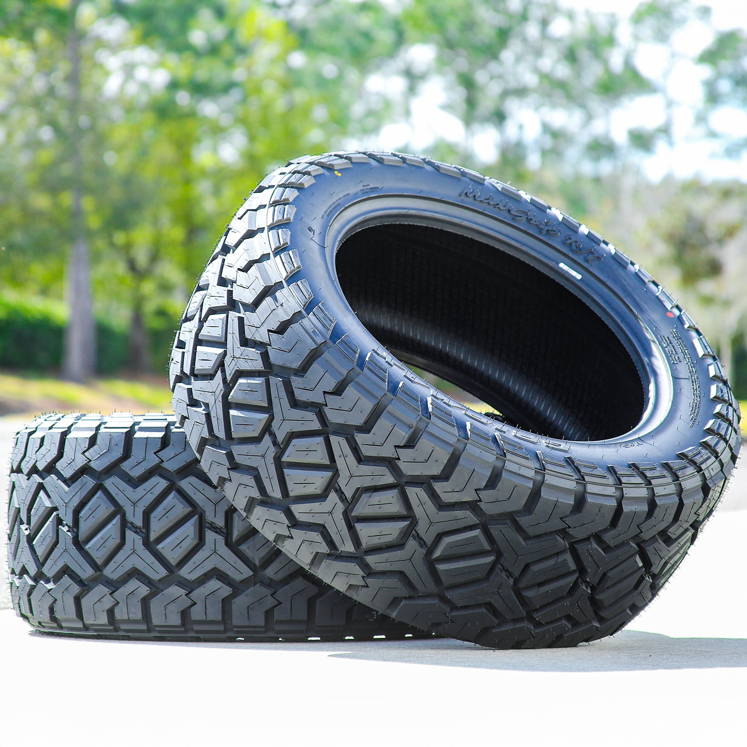 Gripmax MaxGrip R/T Rugged Terrain Light Truck Tire (325/60R20, 10 Ply) 4yu7n
