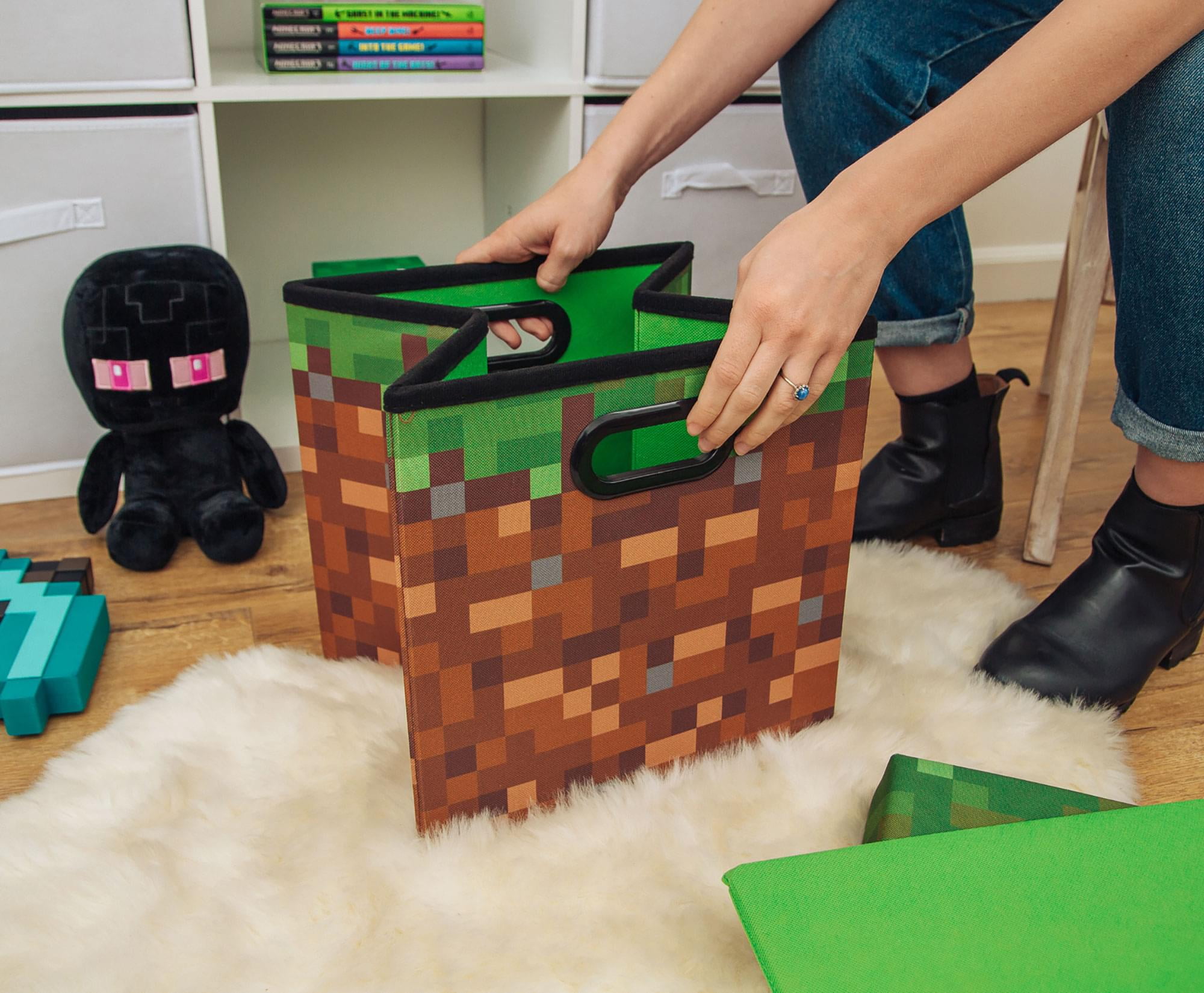 Minecraft Grassy Block Fabric Storage Bin Cube Organizer with Lid (Brown, 13 in) qmtn3