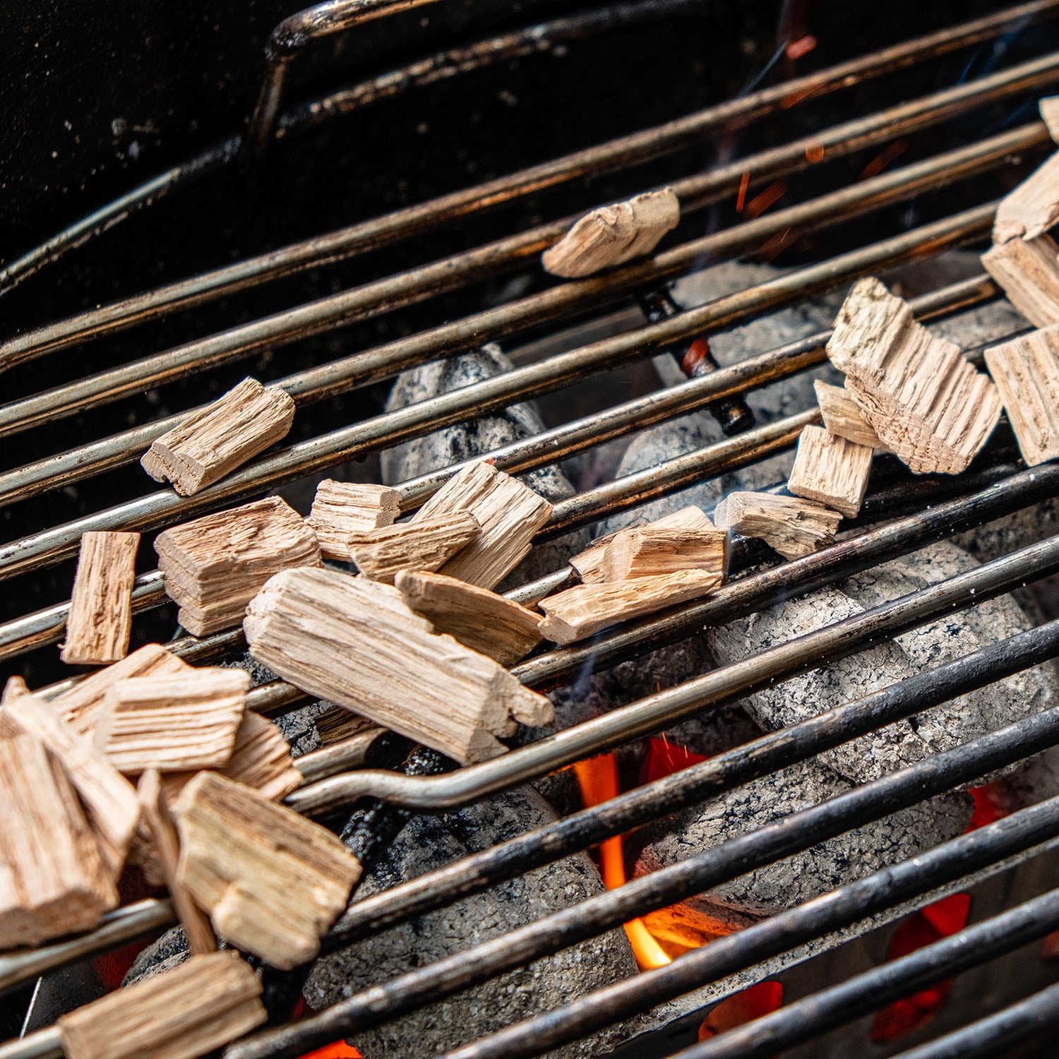Expert Grill All-Natural Hardwood Lump Charcoal (8 lb) eyyip