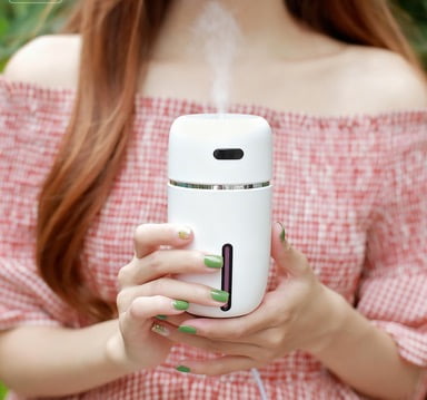 ZASTEVEOLGA Portable Mini Humidifier, Quiet Ultrasonic Cool Mist for Bedroom Office and Car (White, 6.76 fl oz) rghd2