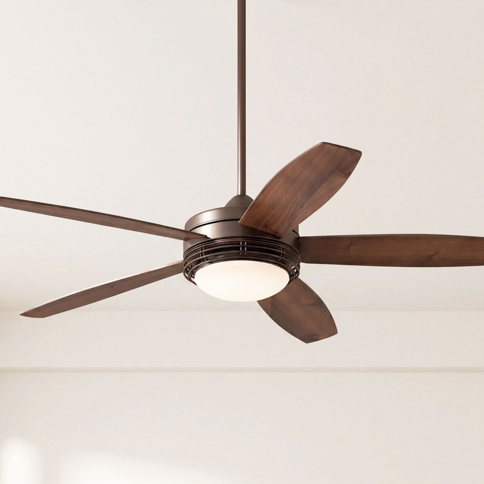 Casa Vieja Province Modern Indoor Outdoor Ceiling Fan with LED Light and Remote (Oil Brushed Bronze, 60 in) 4y0gy