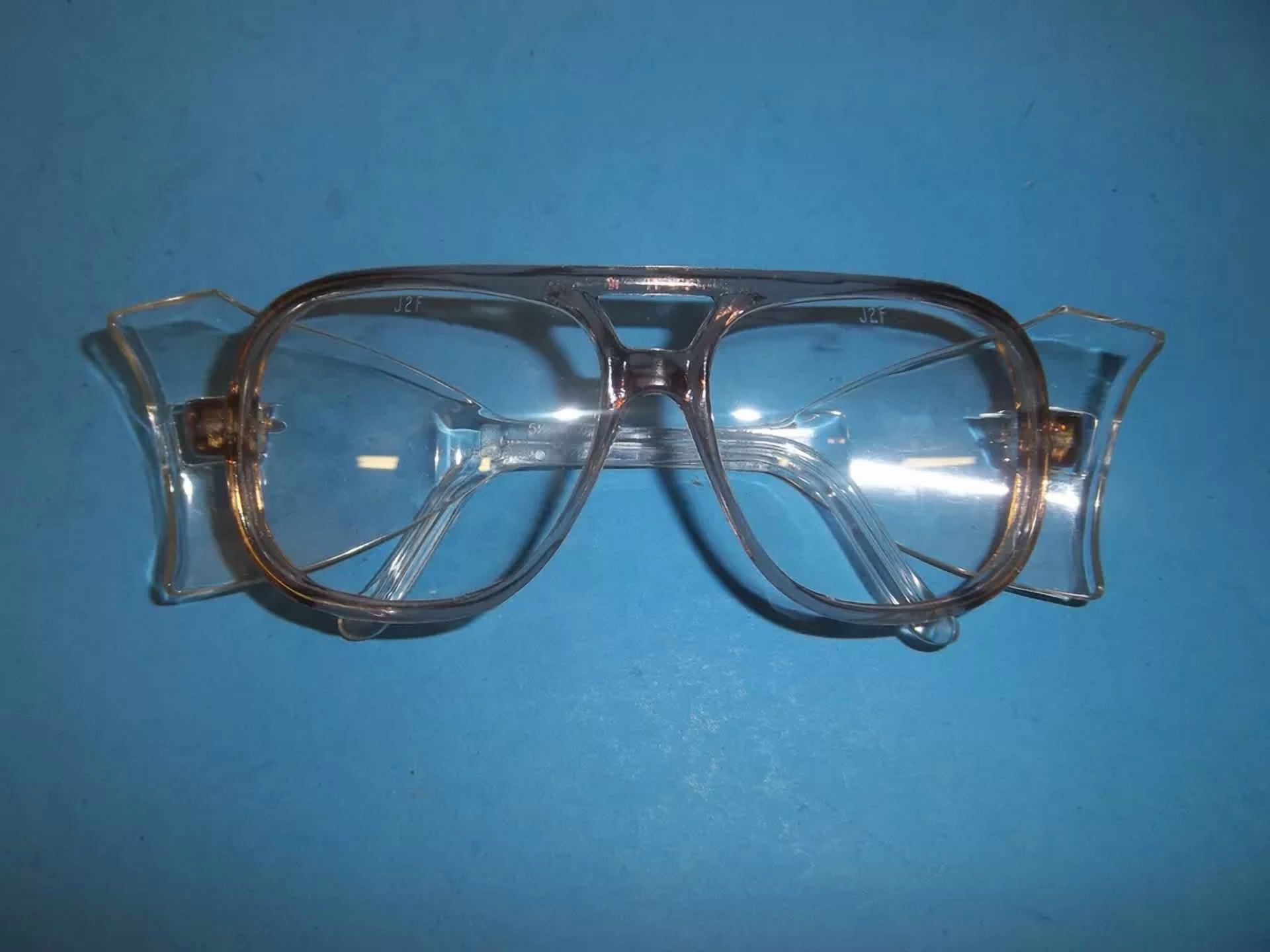 Flint Safety Glasses for Landscaping Construction and Outdoor Work (Beige, One Size) fkmov