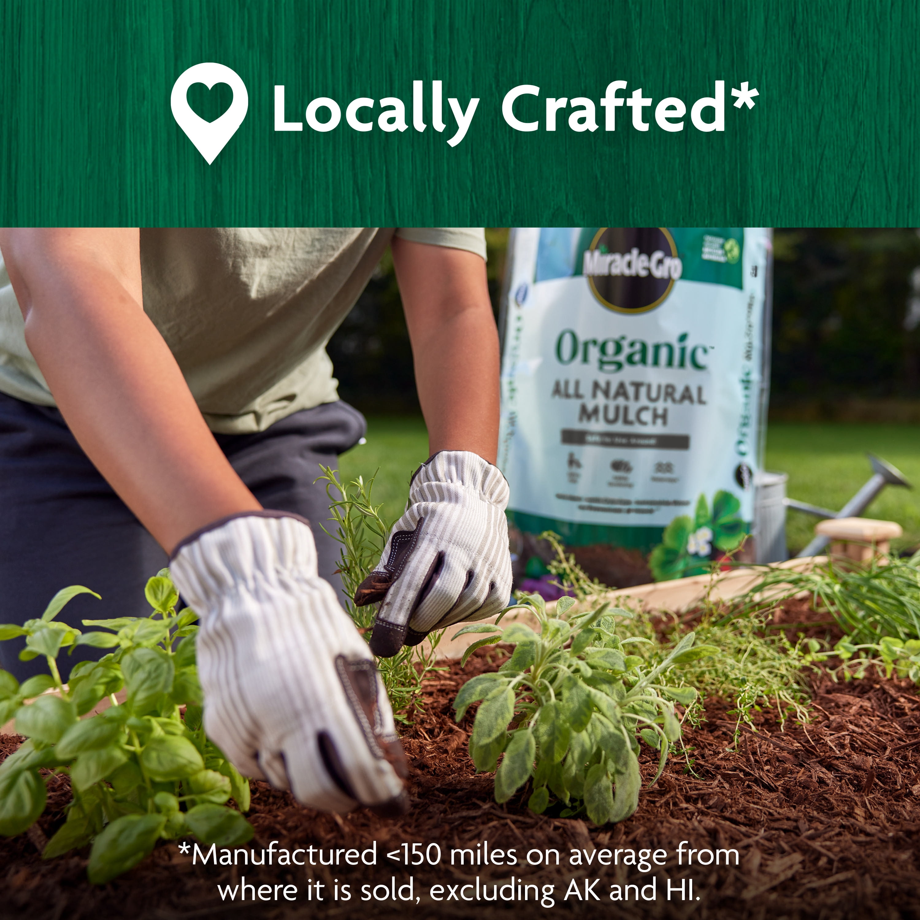 Miracle-Gro Organic All Natural Mulch for Gardening and Landscaping (Brown, 1.5 cu. ft.) 5f1uc