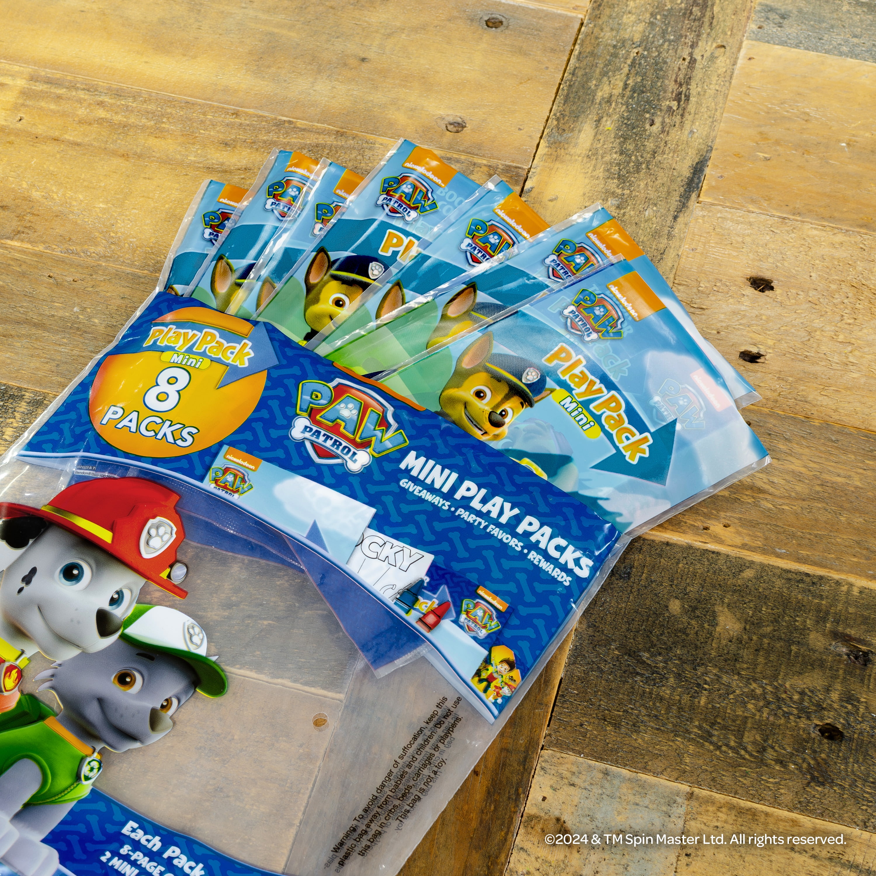 PAW Patrol Mini Coloring Activity Set with Crayons and Stickers (8 Pack, 3.5 in x 5.75 in) slecn