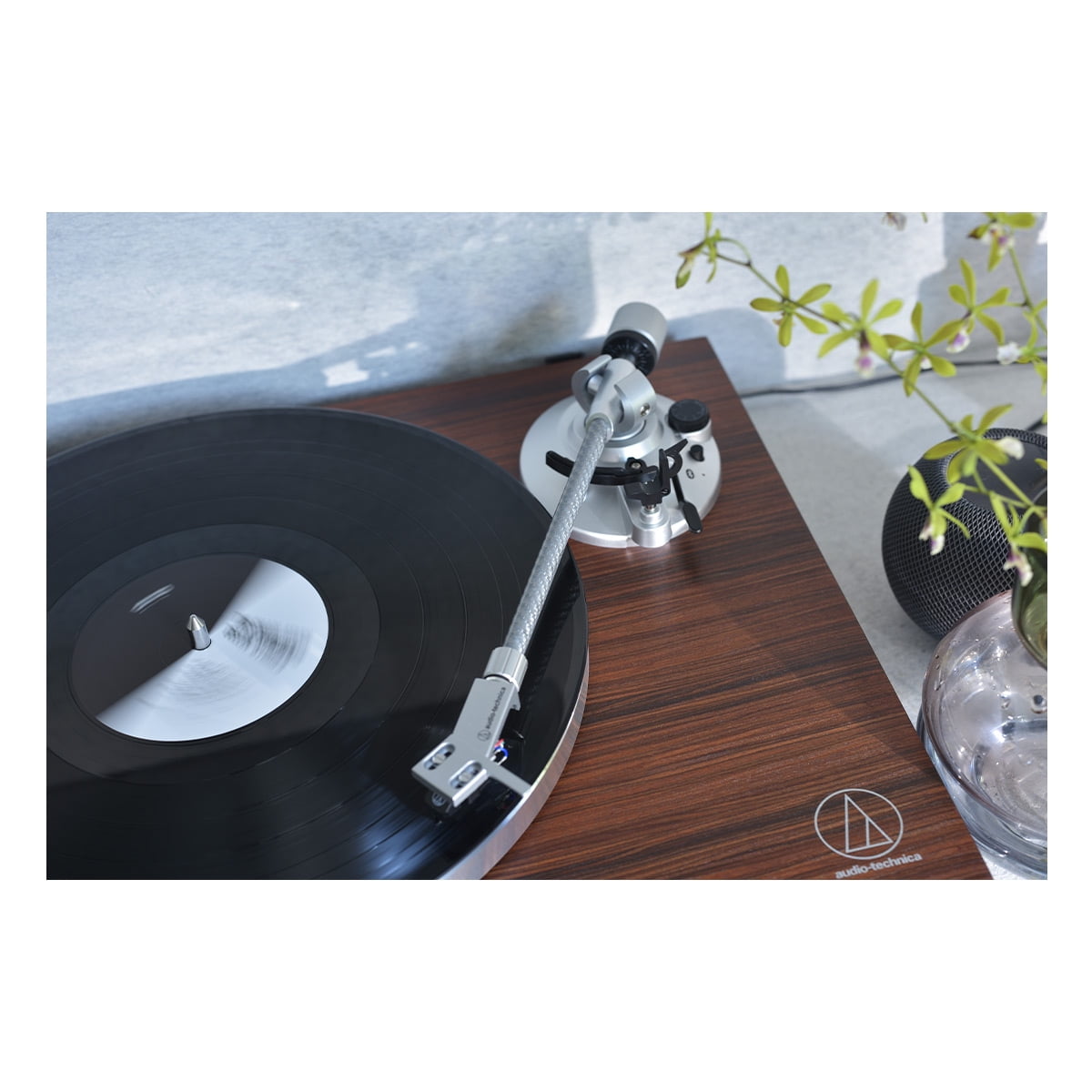 Audio-Technica AT-LPW50BT-RW Wireless Belt-Drive Turntable with Bluetooth (Rosewood) 6vkw8