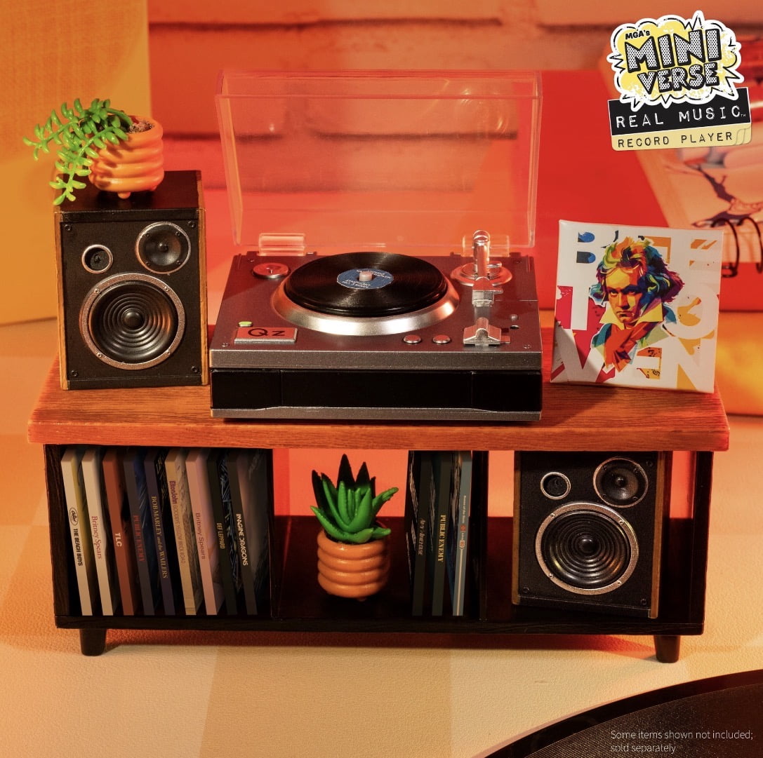 MGA's Miniverse Real Music Record Player Mini Collectible with Playable Vinyl (Beethoven Symphony No. 5 Remix, 1 Piece) 34qwu