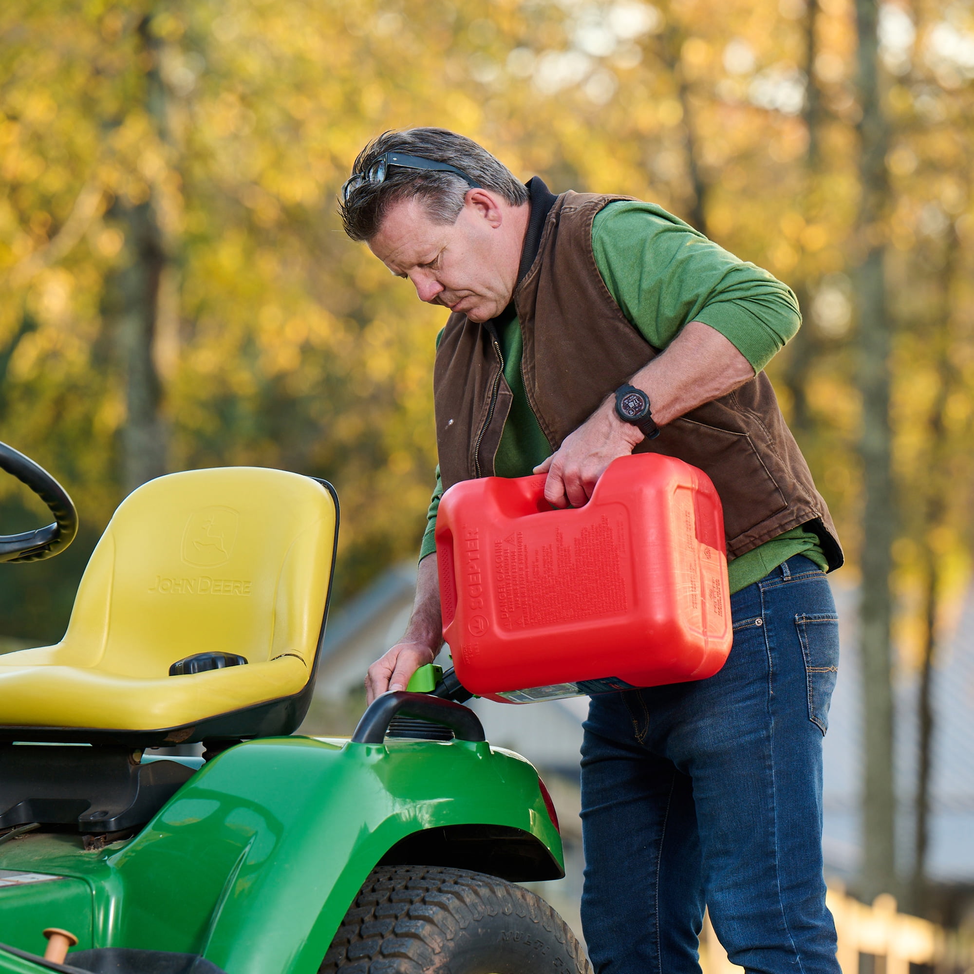 Scepter SmartControl Gasoline Fuel Jug with Funnel (Red, 5 Gallon) in3ii