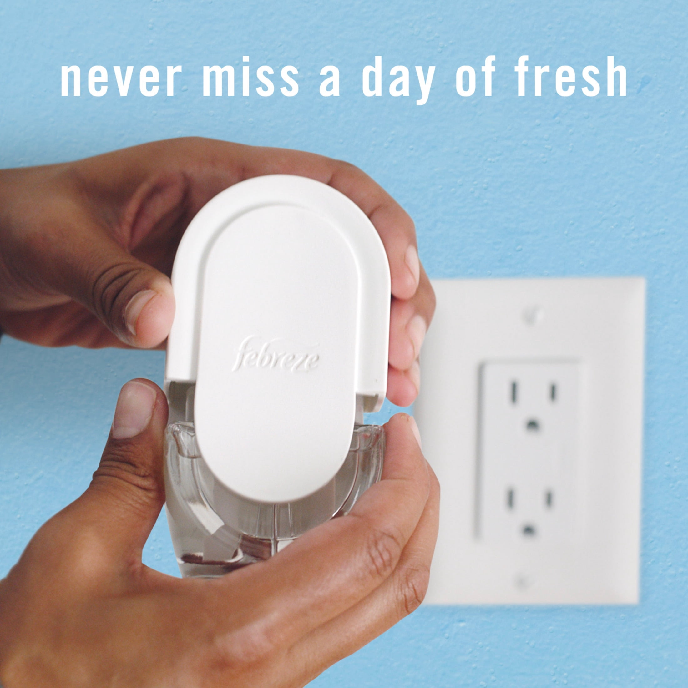 Febreze Fade Defy PLUG Air Freshener Scented Oil Refill, Juicy Peaches (2 Count) dzk2p
