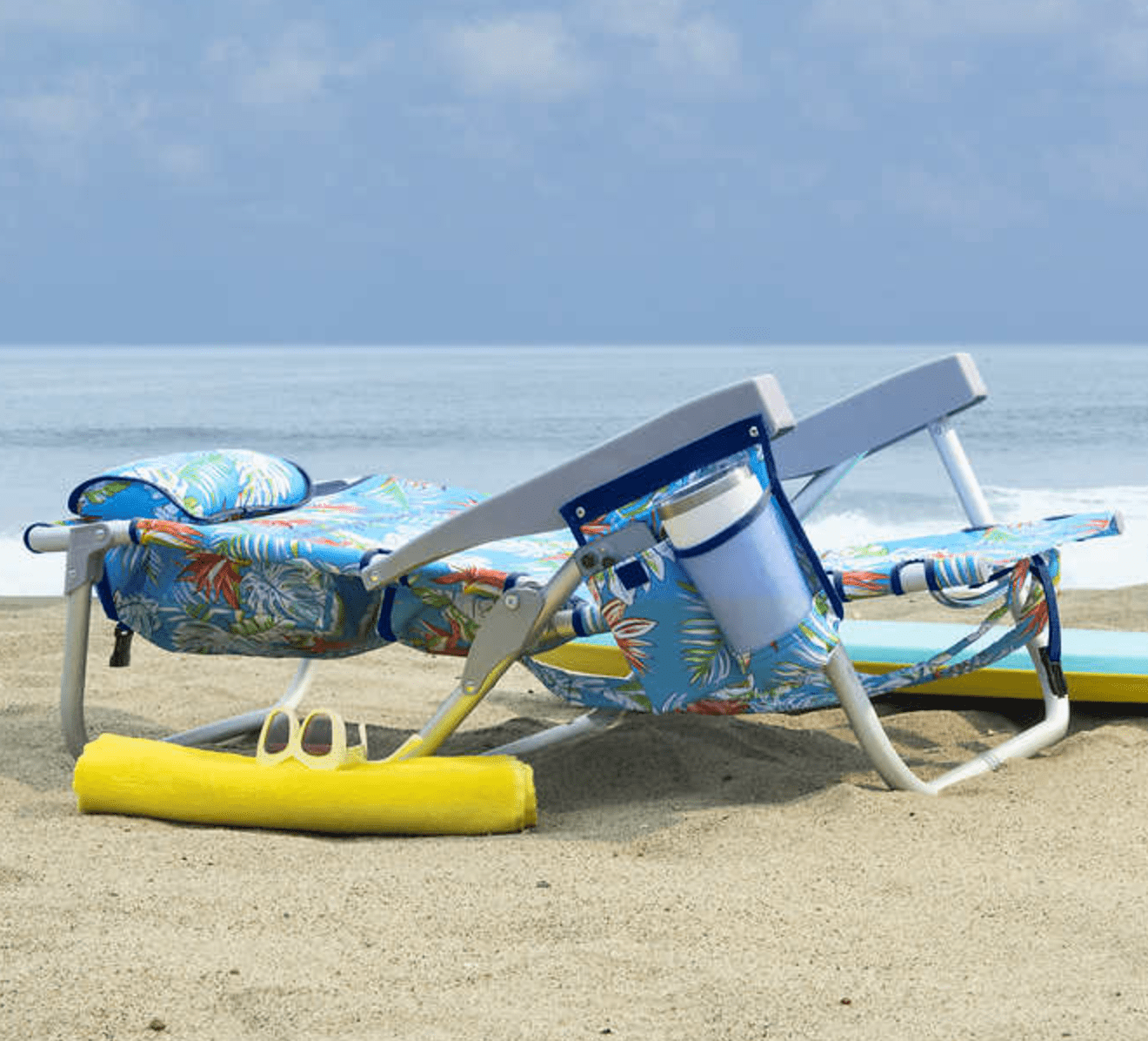 Tommy Bahama Backpack Folding Reclining Beach Chair (Blue Floral, Set of 2) 07fsx