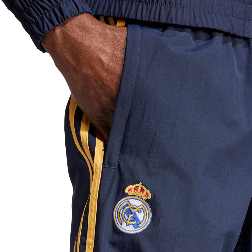 adidas Real Madrid Men Woven Track Pants Soccer Training Apparel (Black, M) uyu9r