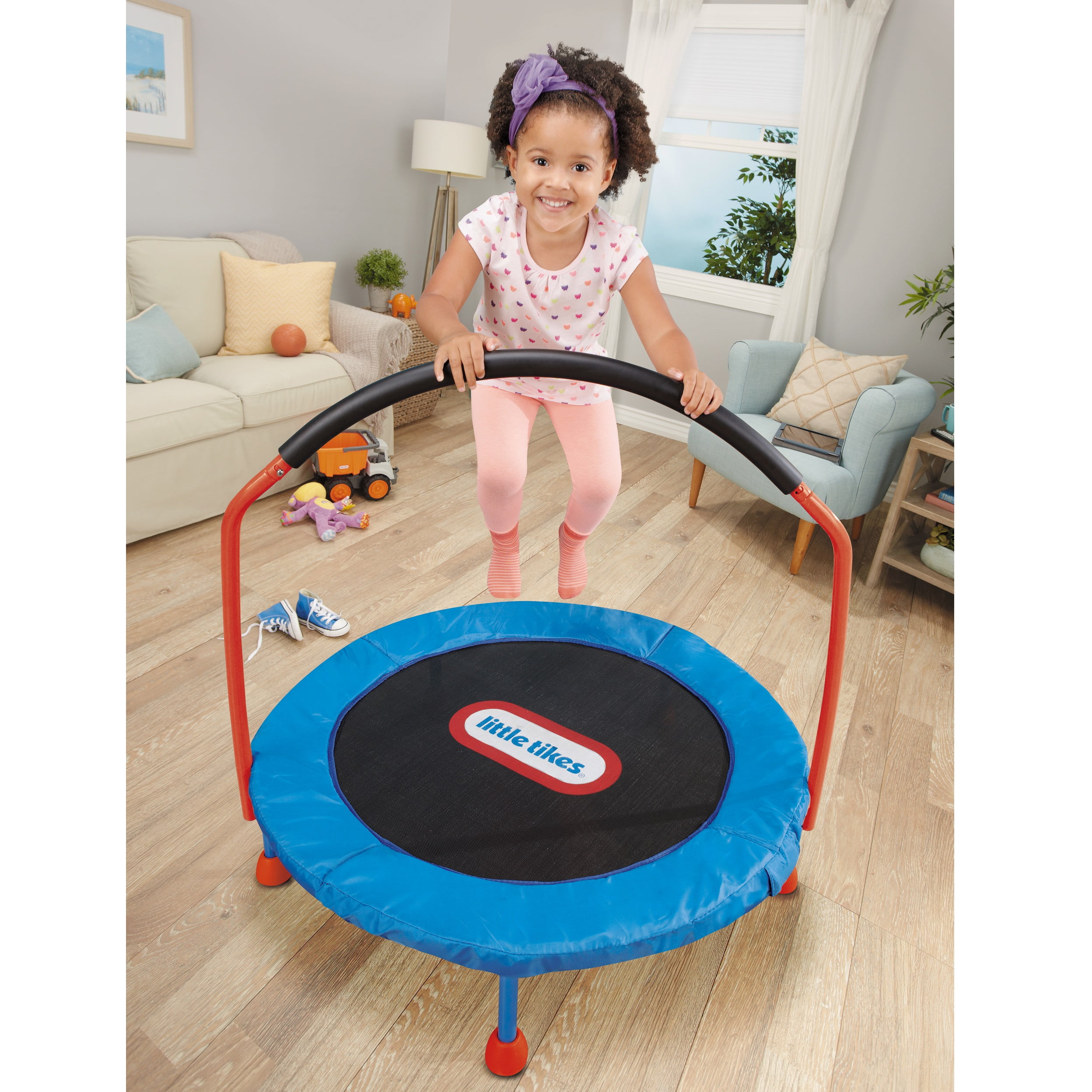 Little Tikes Easy Store 3-Foot Trampoline with Safety Hand Rail (Blue, 36 in) 9bvtj