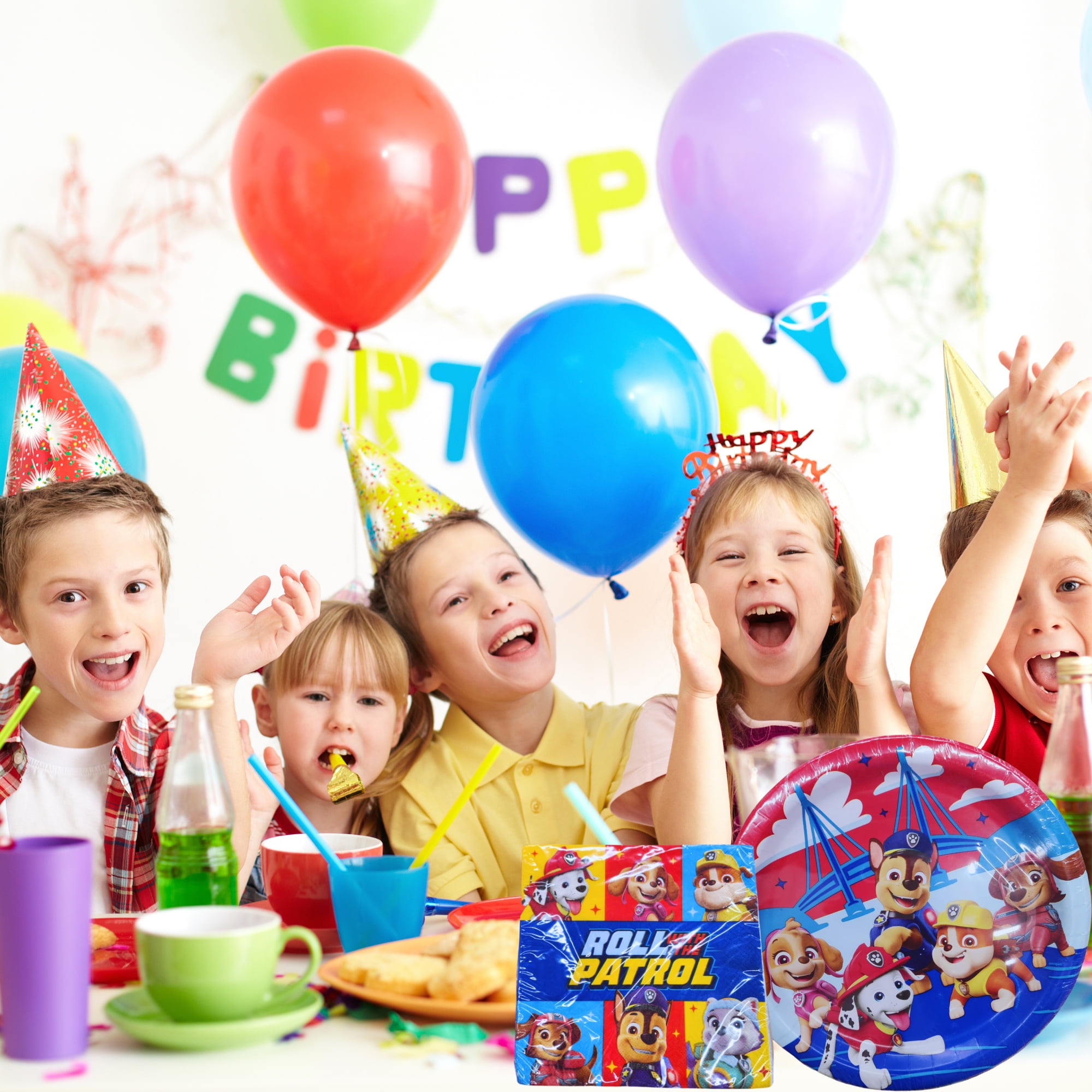 Greenbrier International Paw Patrol Party Supplies Set (8ct Plates, 16ct Napkins) Disposable Birthday Tableware (9 in) giey1