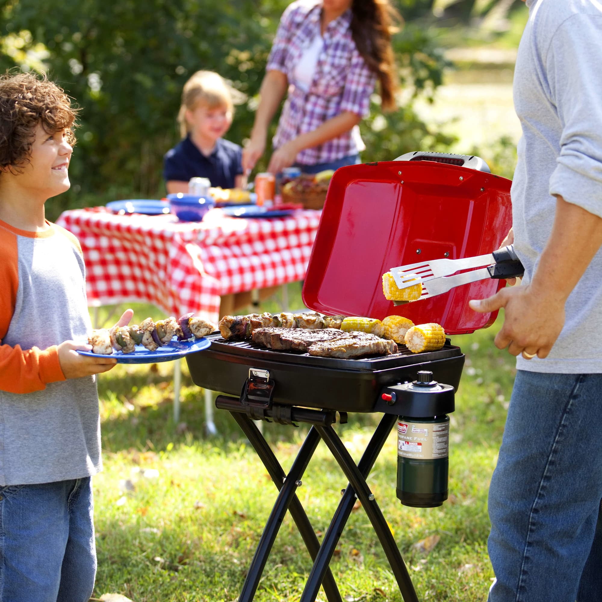 Coleman RoadTrip Sportster Propane Gas Grill Portable Outdoor Cooking Stove (Red, 225 sq. in.) q53h3