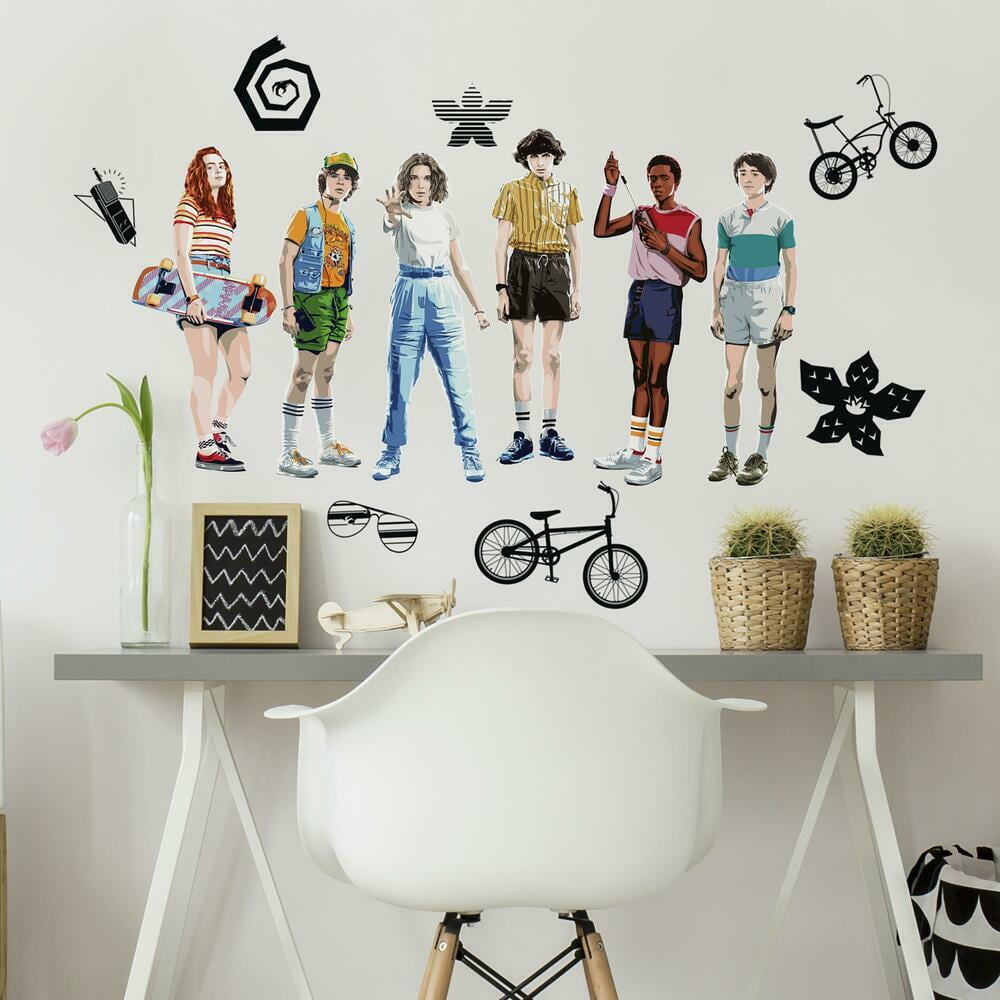 RoomMates Stranger Things Peel and Stick Wall Decals (17 Count, 2.95 in x 2.57 in to 5.34 in x 14.54 in) 2ve1i
