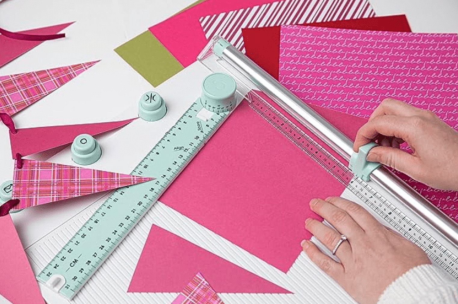 Sizzix Scoring Board and Trimmer Papercraft Tool for Precise Cutting and Folding (12 in x 12 in) ul7ty