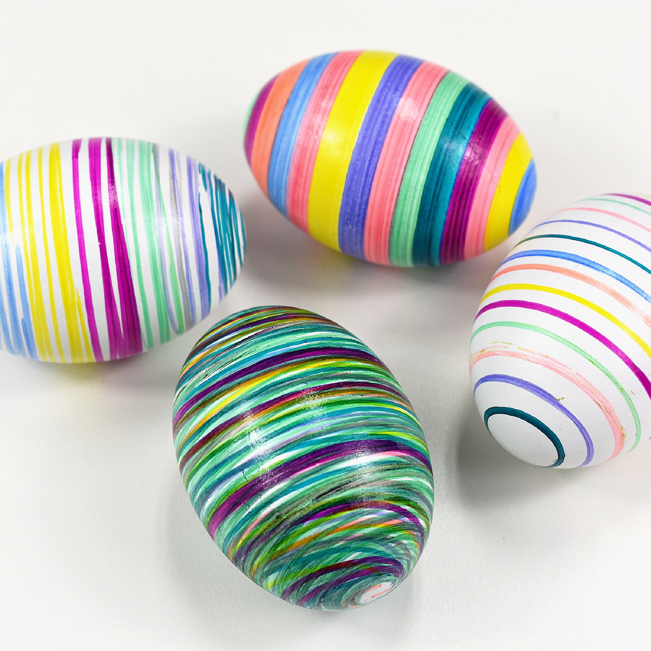 The Treemendous Ornament Decorator Eggmazing Pastel Markers (8 Pack) sy7zc
