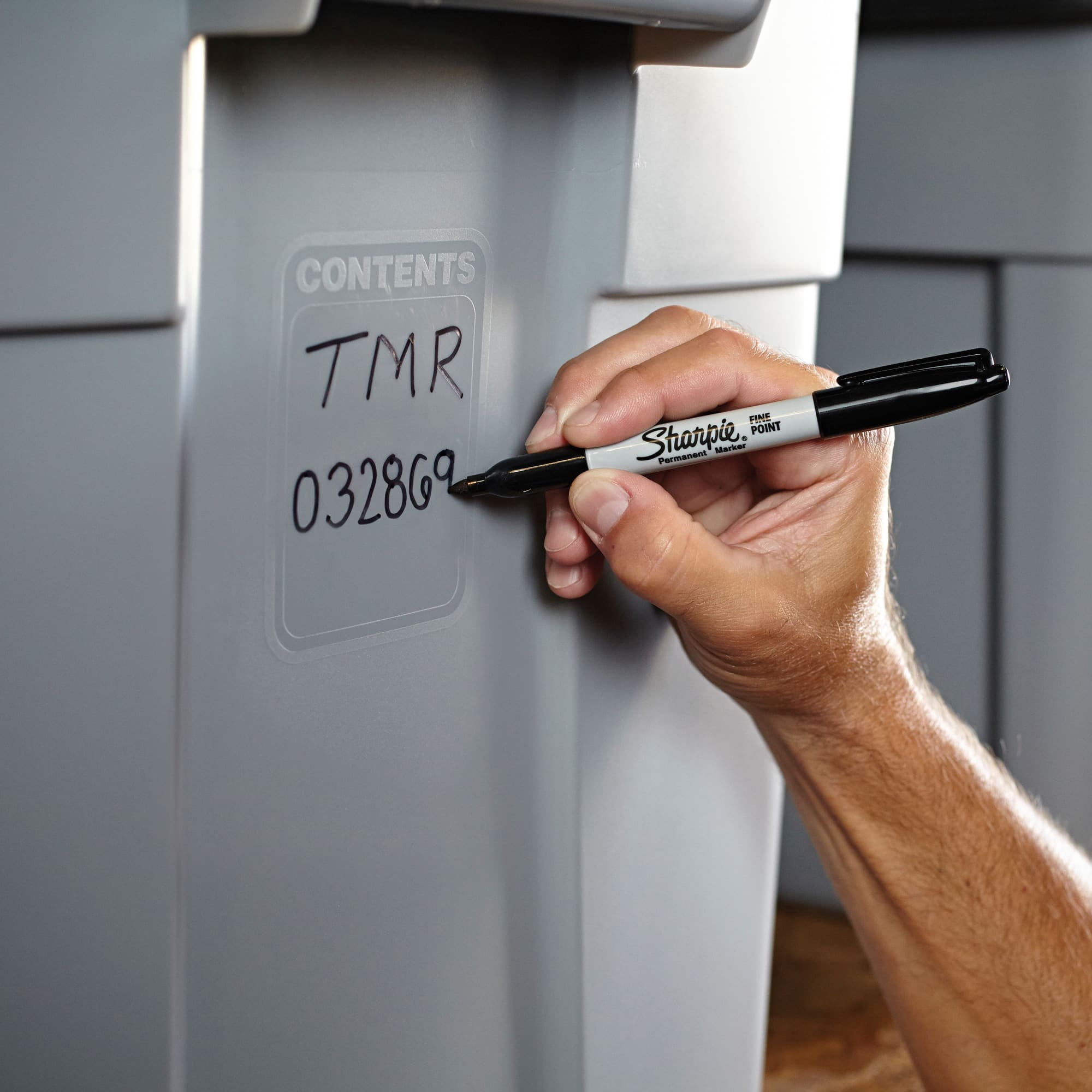 Sharpie Super Permanent Markers, Fine Point, Quick-drying Ink, (Black, 12 Count) jljma