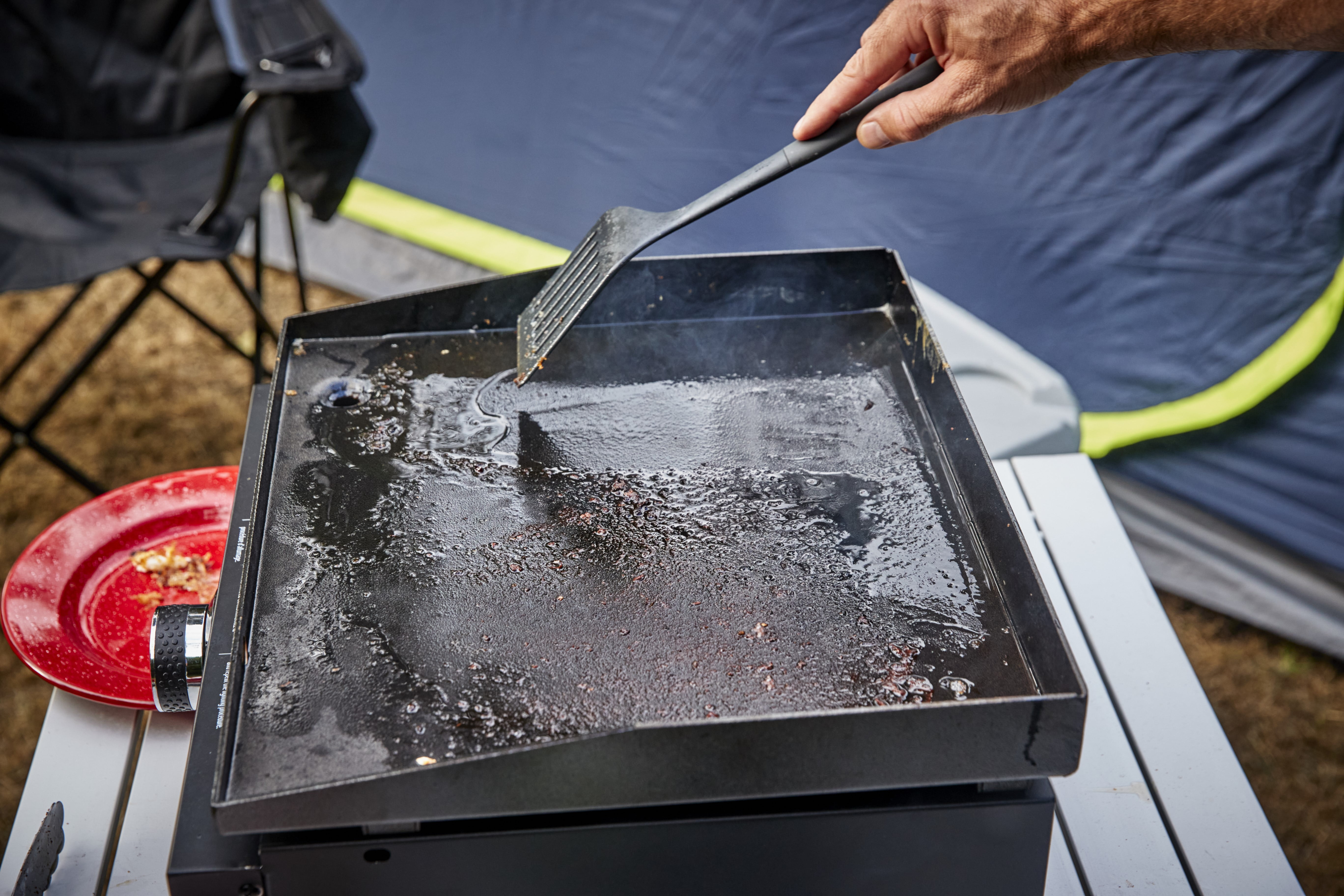 Coleman Sportster Tabletop Griddle, Portable Outdoor Camping Grill (Black, 17 in) 8r6yf