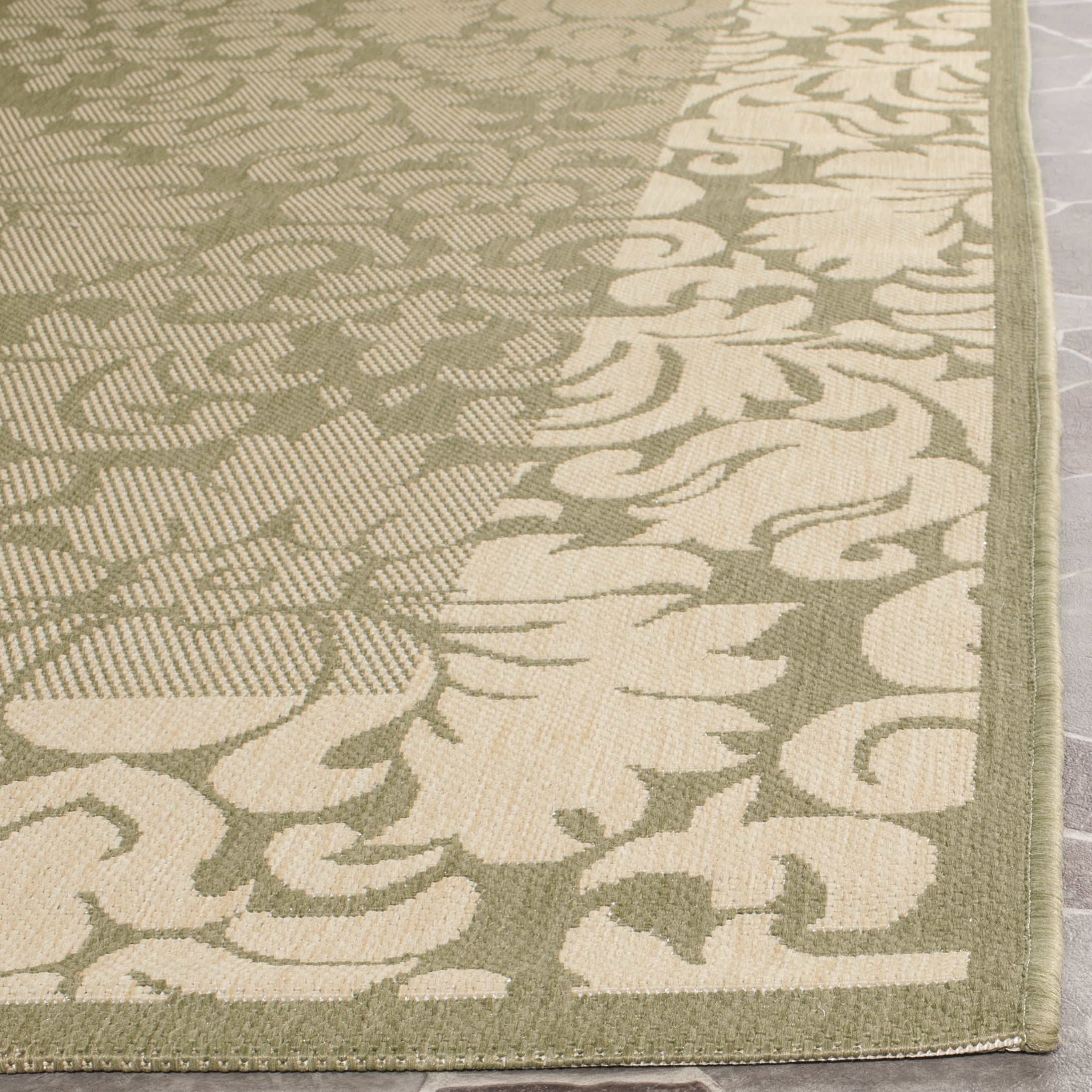 Safavieh Courtyard Dani Bordered Indoor/Outdoor Area Rug (Olive/Natural, 2 ft x 3.58 ft) vc0a2