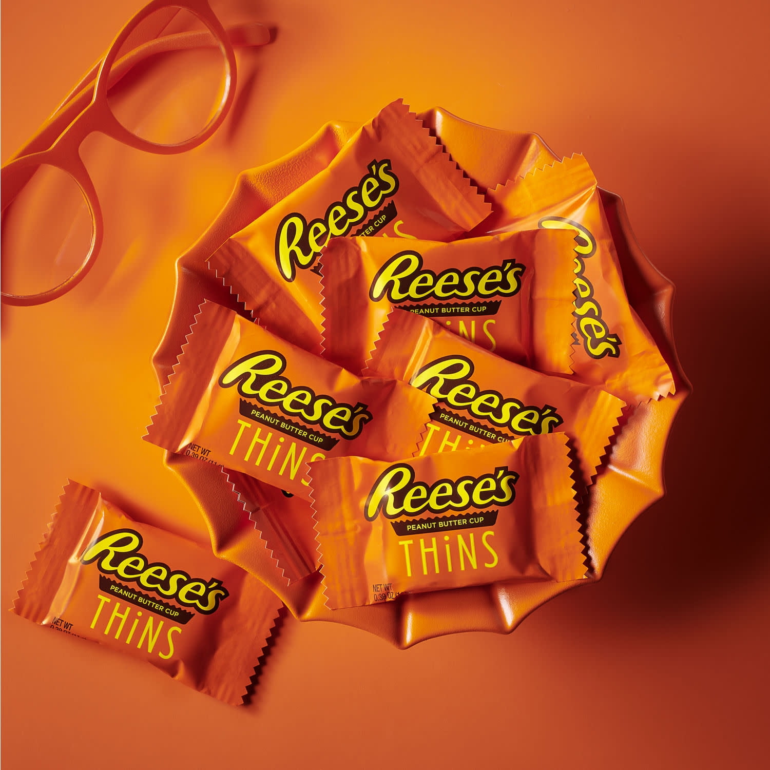 Reese's Thins Chocolate Peanut Butter Cups Candy (Milk Chocolate, 7.37 oz) bokzw