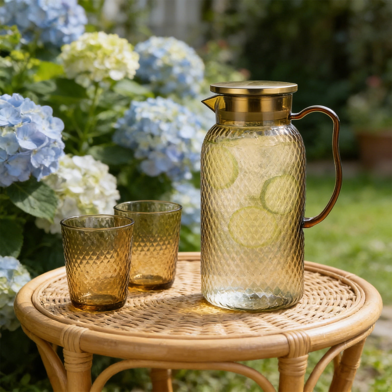 TIITSTOY Acrylic Beverage Pitcher Heat-Resistant Fruit Tea Server (Brown, 64 fl oz) e4v8e