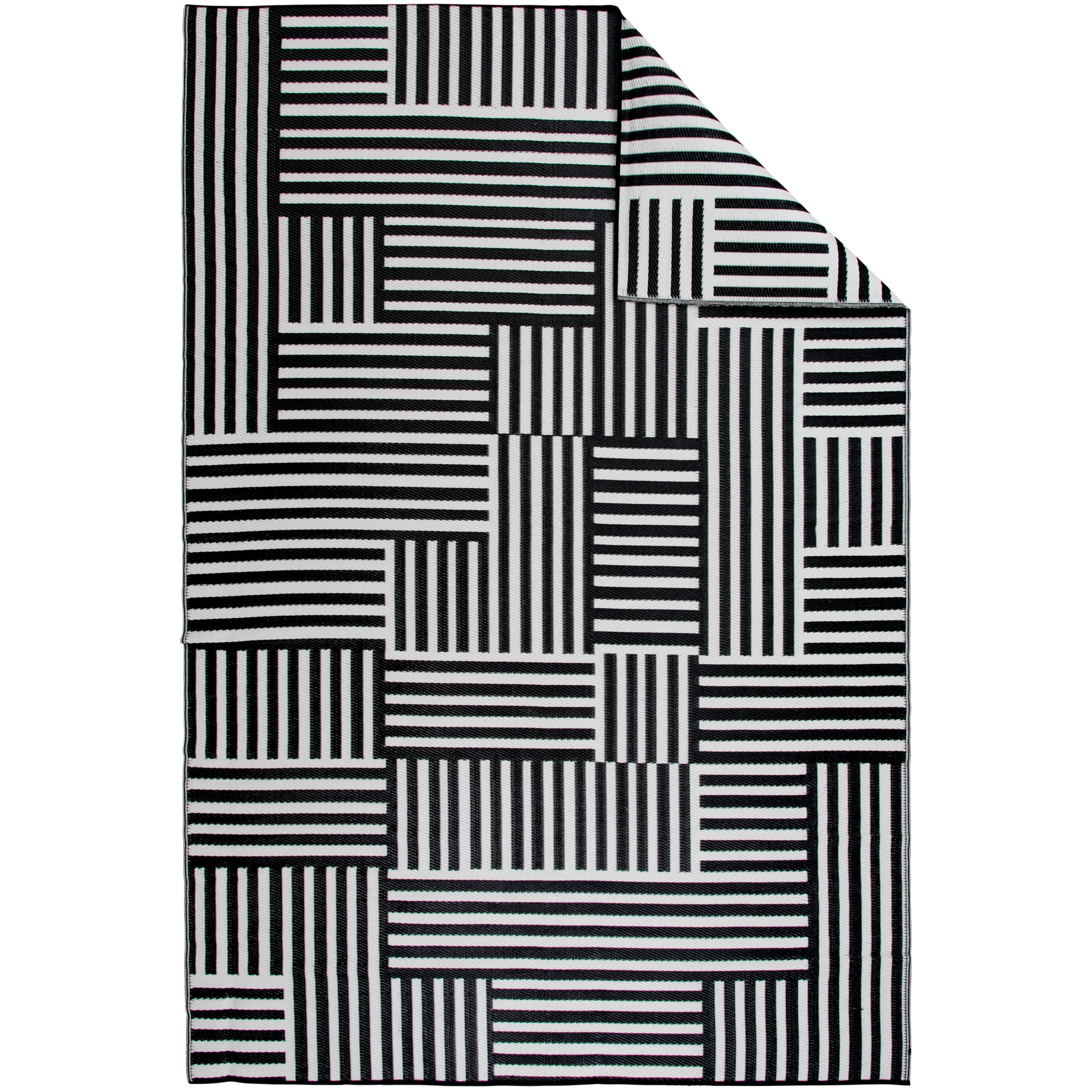 Mainstays Block Stripe Outdoor Rug Fade Resistant Easy Care (Black and White, 7 ft x 10 ft) qo30b