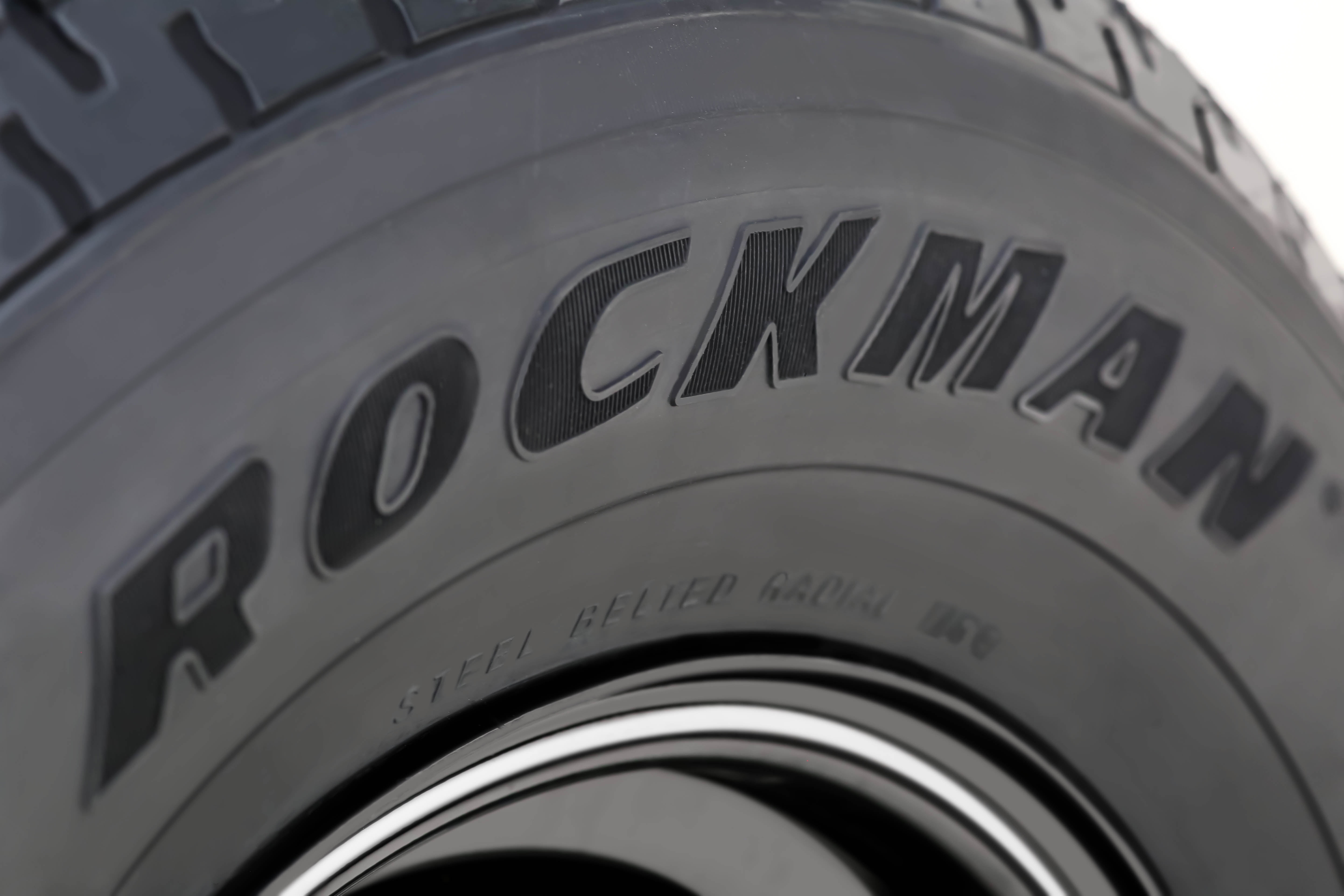ROCKMAN Trailer Tire and Wheel Assembly ST205/75R14 8-Ply Load Range D (White Spoke Rim, 5 Lug on 4.5 in) mhqpt