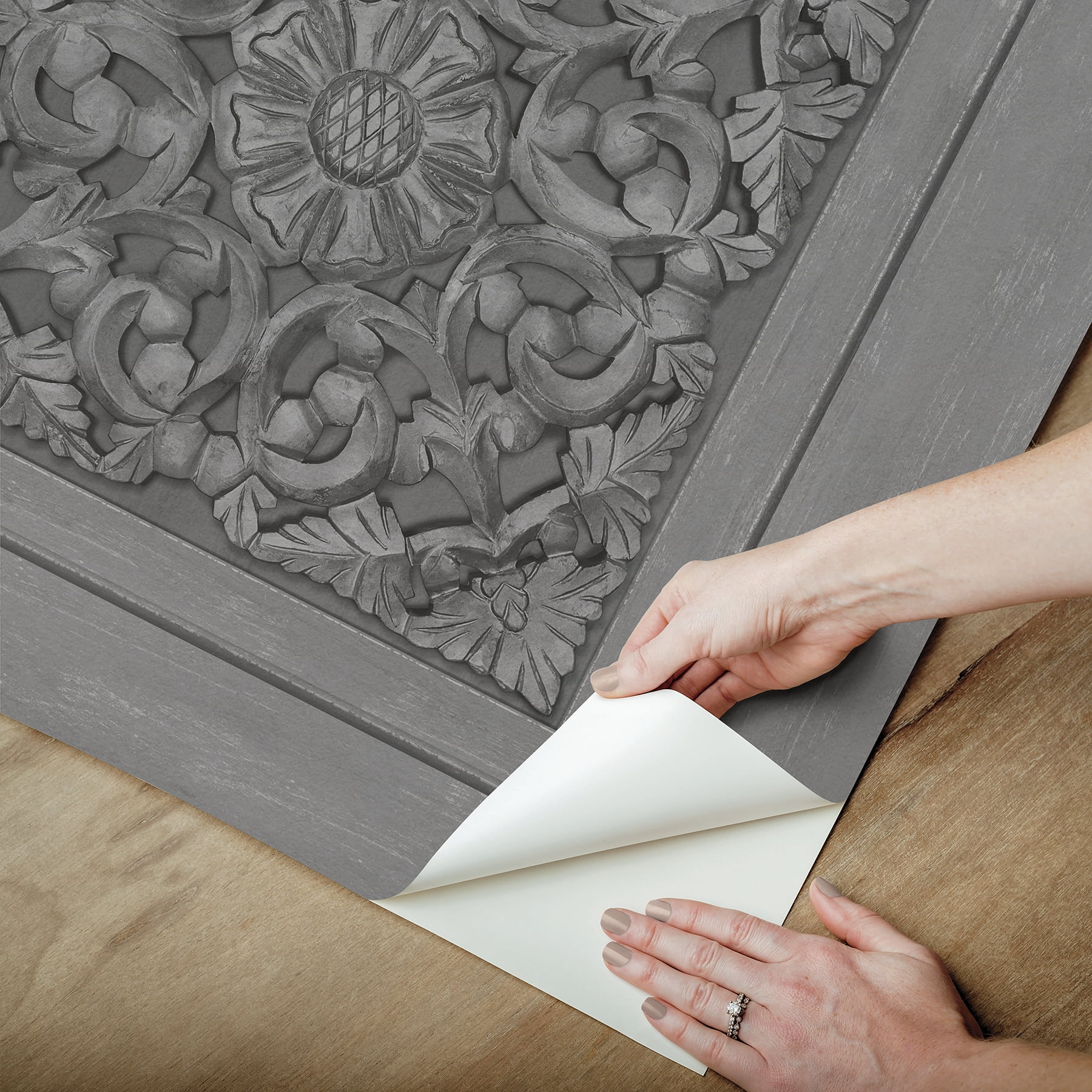 InHome Carved Floral Peel and Stick Wallpaper (Grey, 18 in x 18 ft) 52wpp