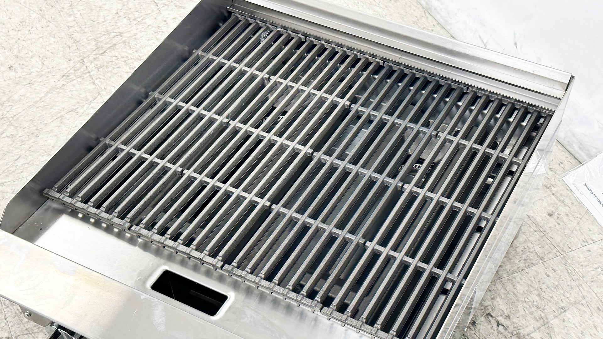 Elite Kitchen Supply Heavy-Duty Countertop Radiant Charbroiler, Stainless Steel (24 in) s9sny