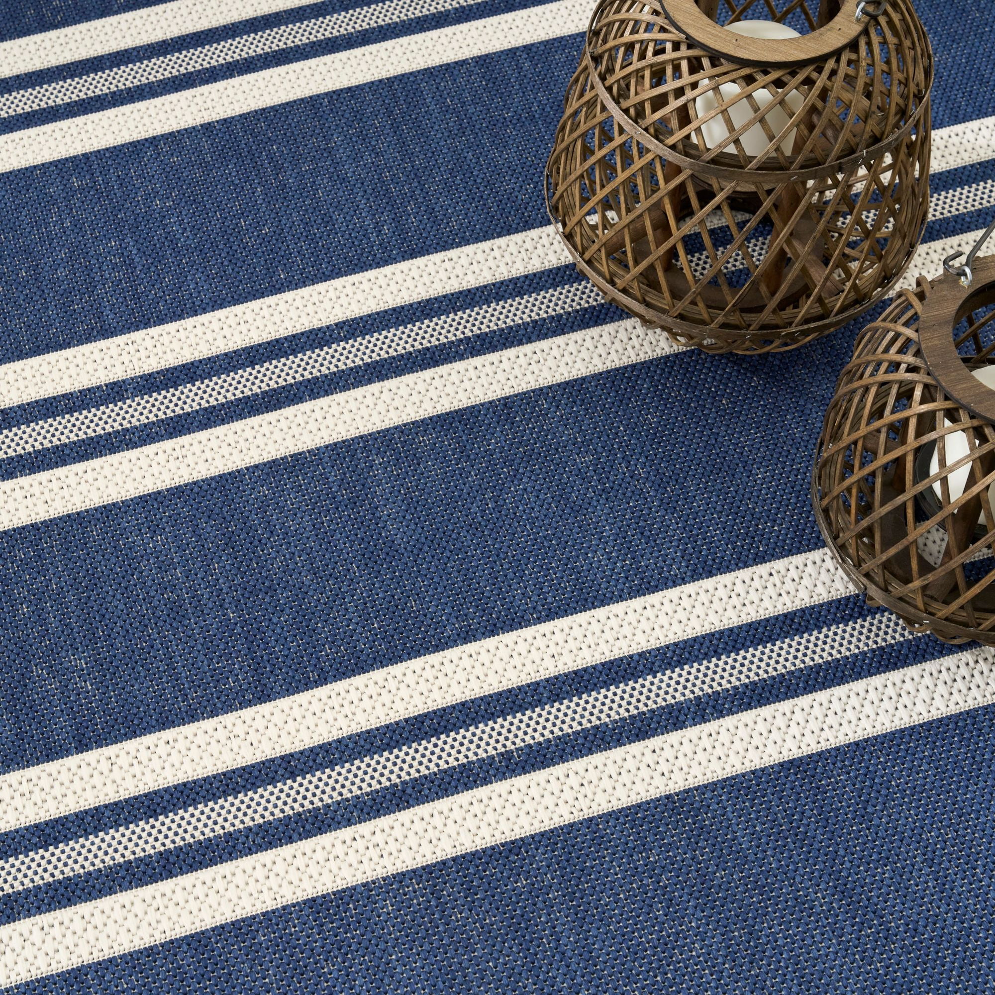 Nourison Horizon Indoor/Outdoor Modern Area Rug (Navy, 6 ft x 9 ft) 7nzg7
