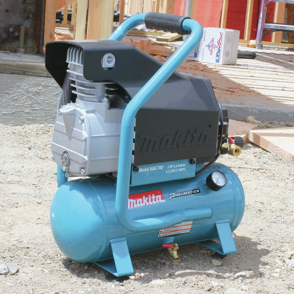 Makita MAC700 2.0 HP Big Bore Air Compressor (Black, 2.6 gal) 8yxgu
