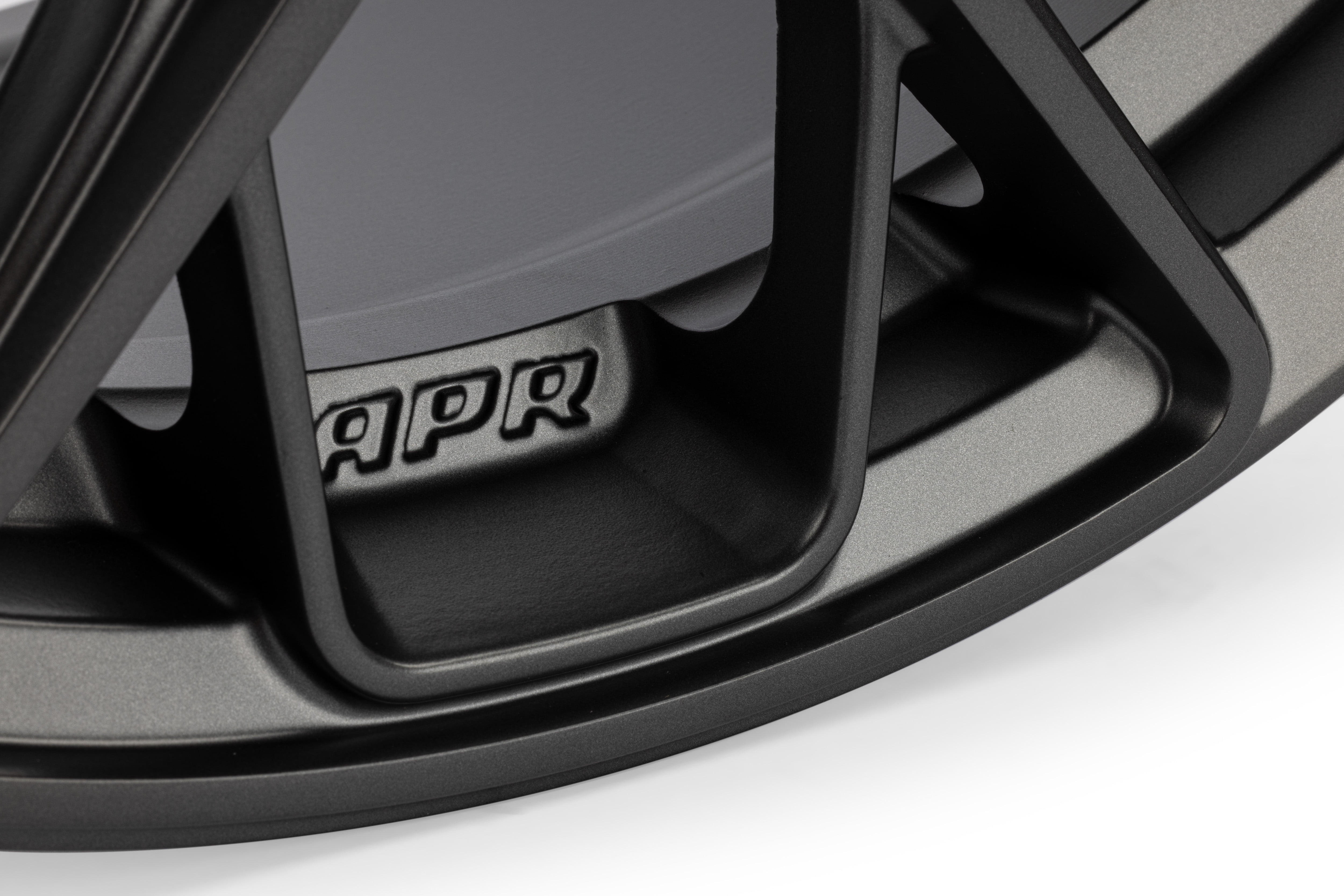 APR A02 Flow Formed Wheel (Anthracite, 18x8.5 in) nb3ij