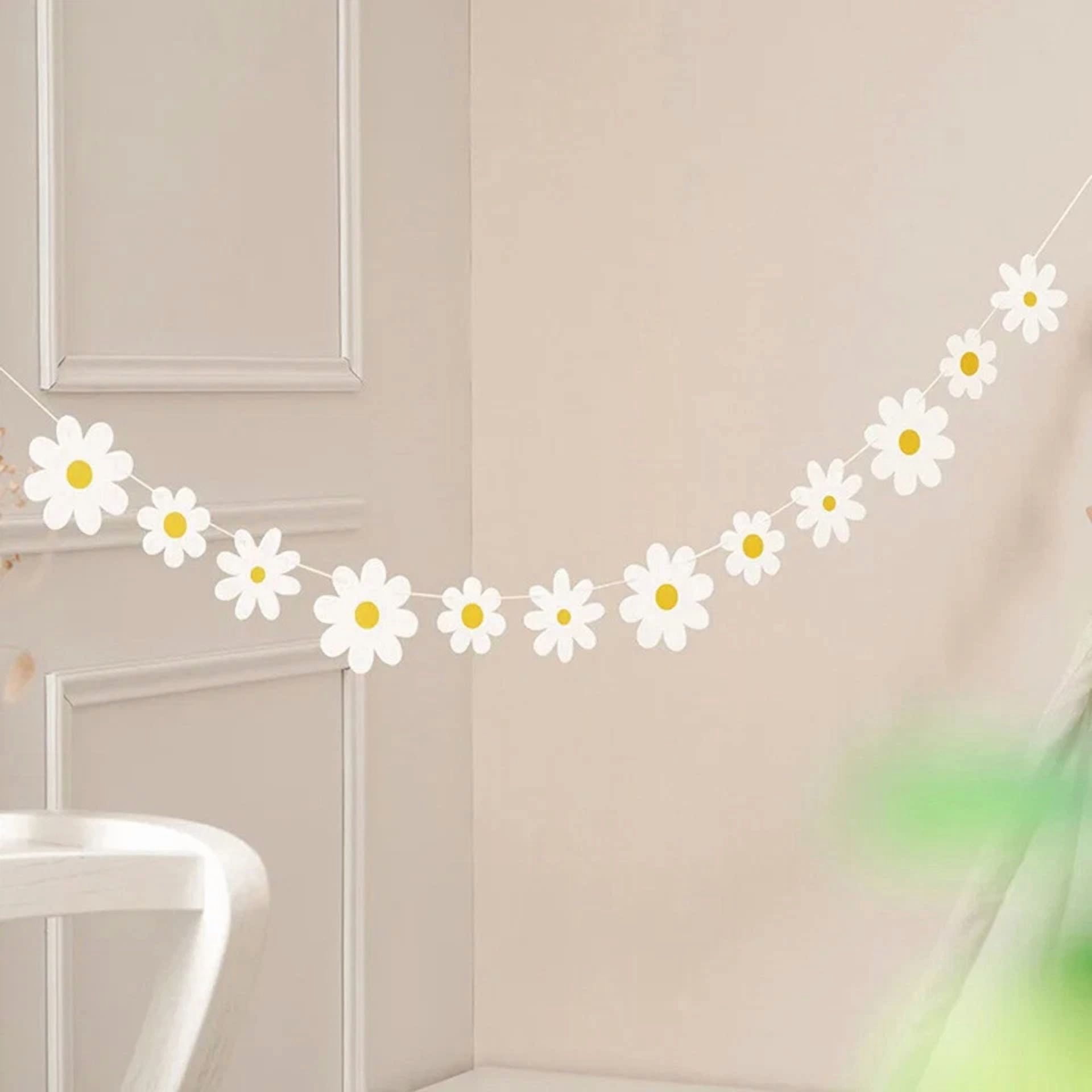 FLINT Daisy Garland Flower Bunting Banner (Spring Floral Party Decoration, 6 ft) ifkaw