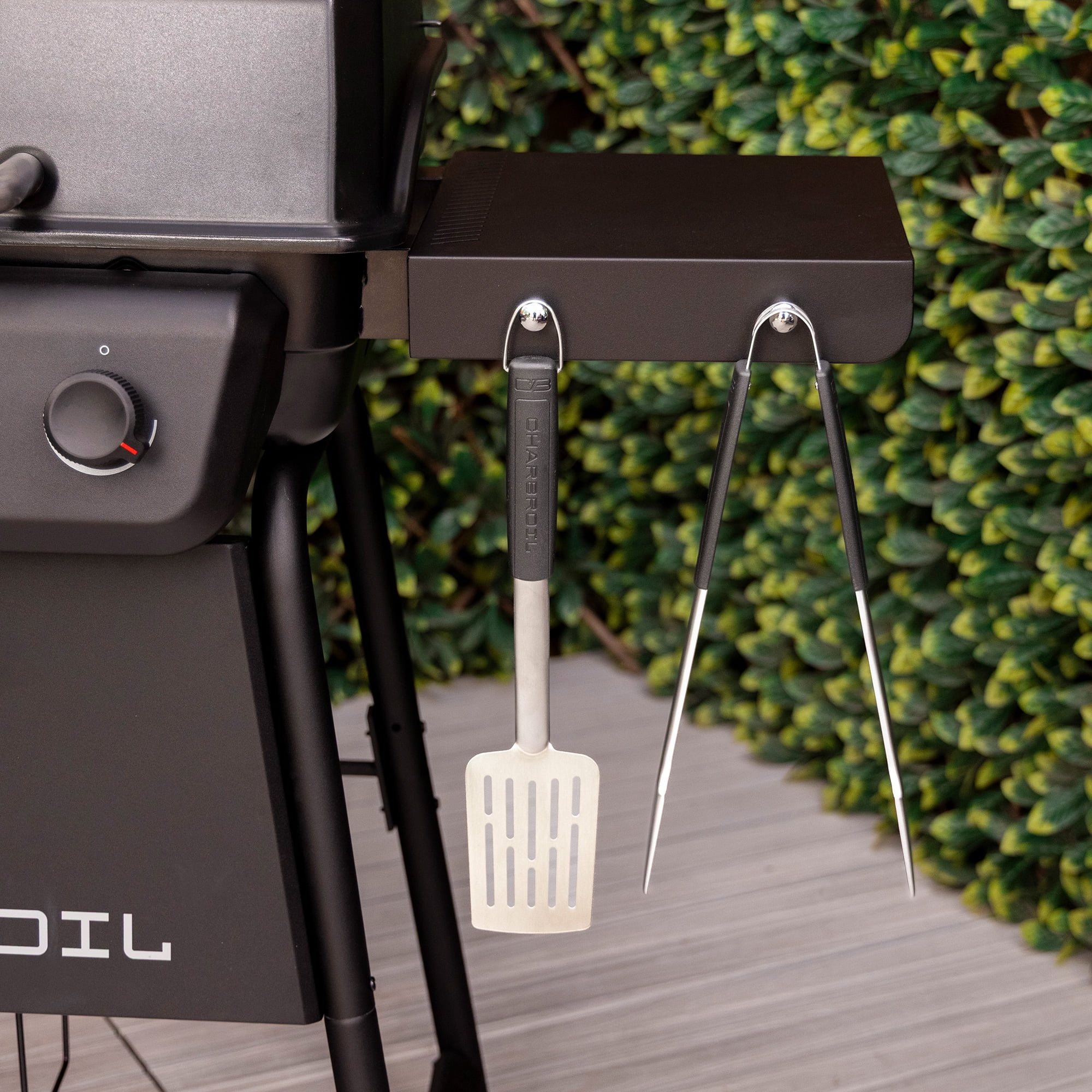 Charbroil Classic Series 3-Burner Gas Grill (Black, 530 sq in) fj7fi